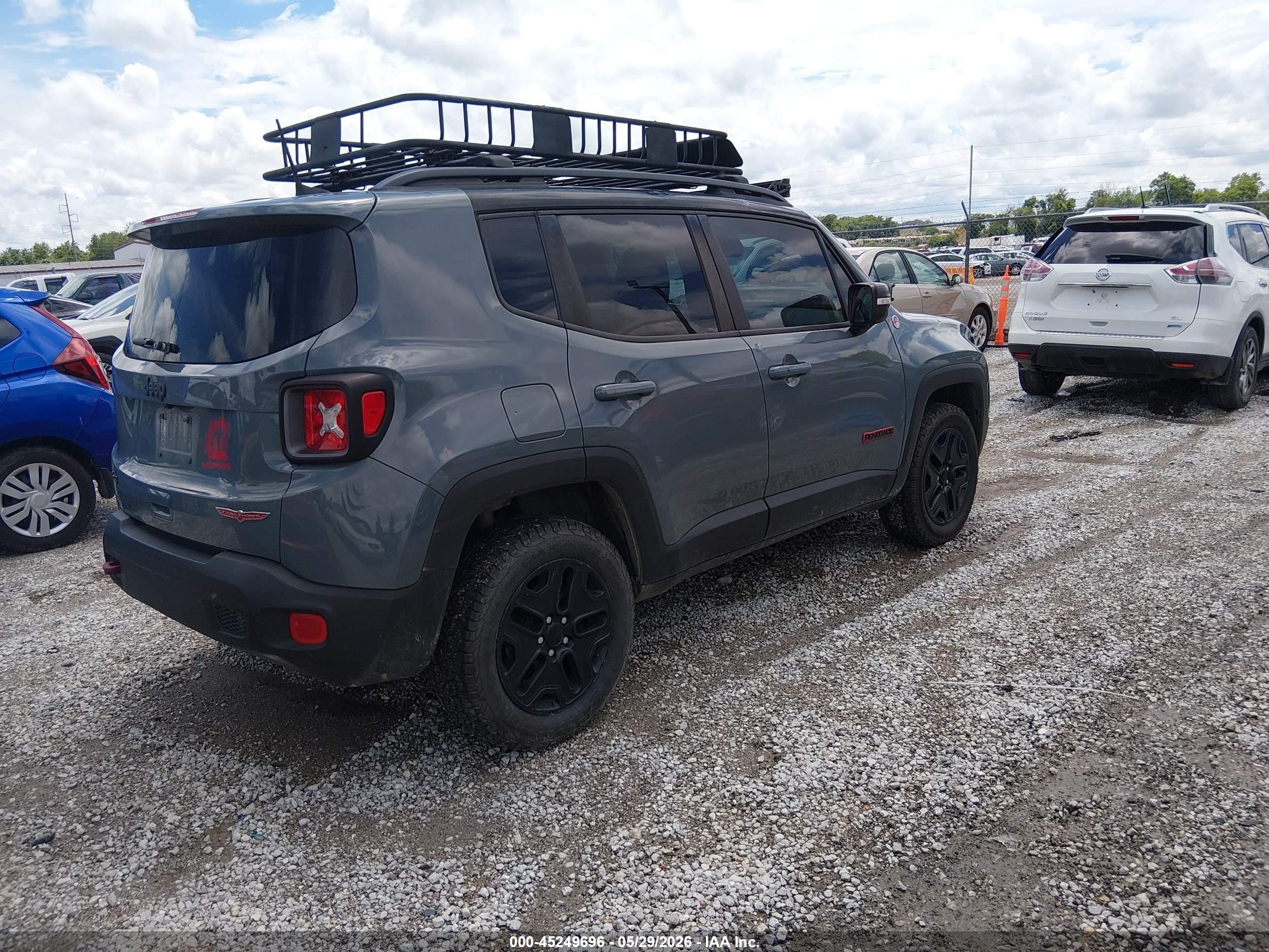 2018 Jeep Renegade Trailhawk 4x4 Gray vin: ZACCJBCB6JPH58309