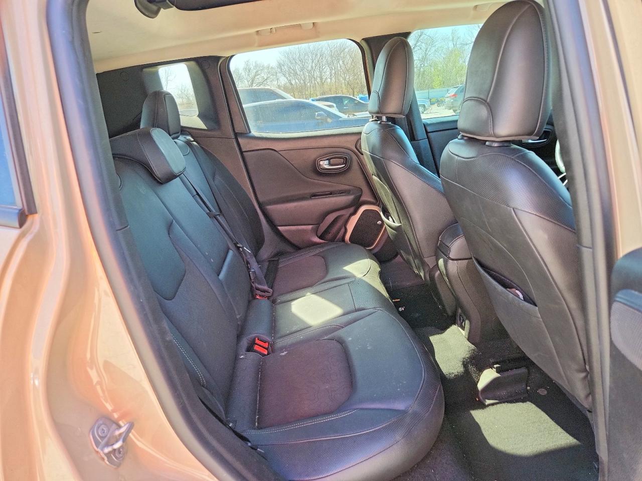 2017 Jeep Renegade Trailhawk Tan vin: ZACCJBCB8HPE87909