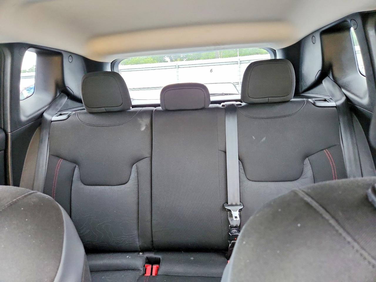 2015 Jeep Renegade Trailhawk Желтый vin: ZACCJBCT0FPB54147