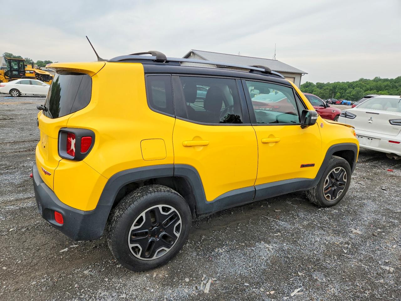 2015 Jeep Renegade Trailhawk Желтый vin: ZACCJBCT0FPB54147