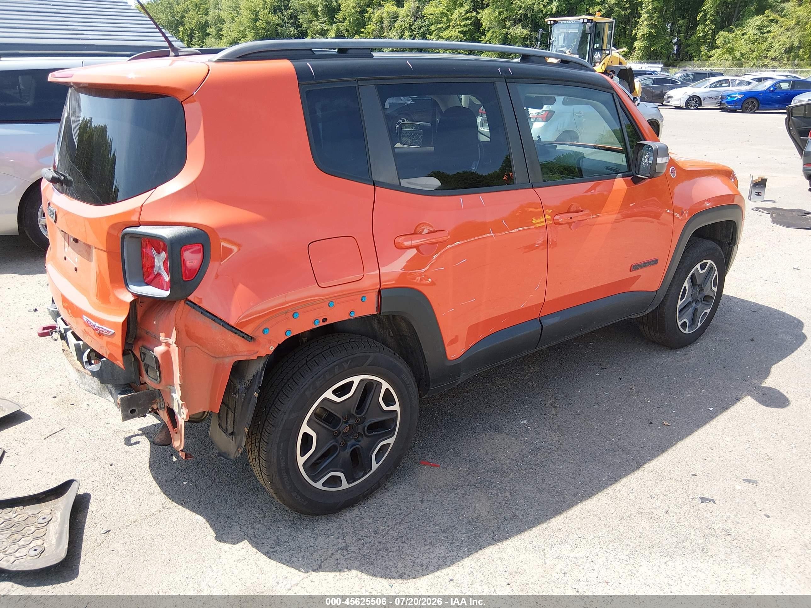 2015 Jeep Renegade Trailhawk Orange vin: ZACCJBCT0FPB64656