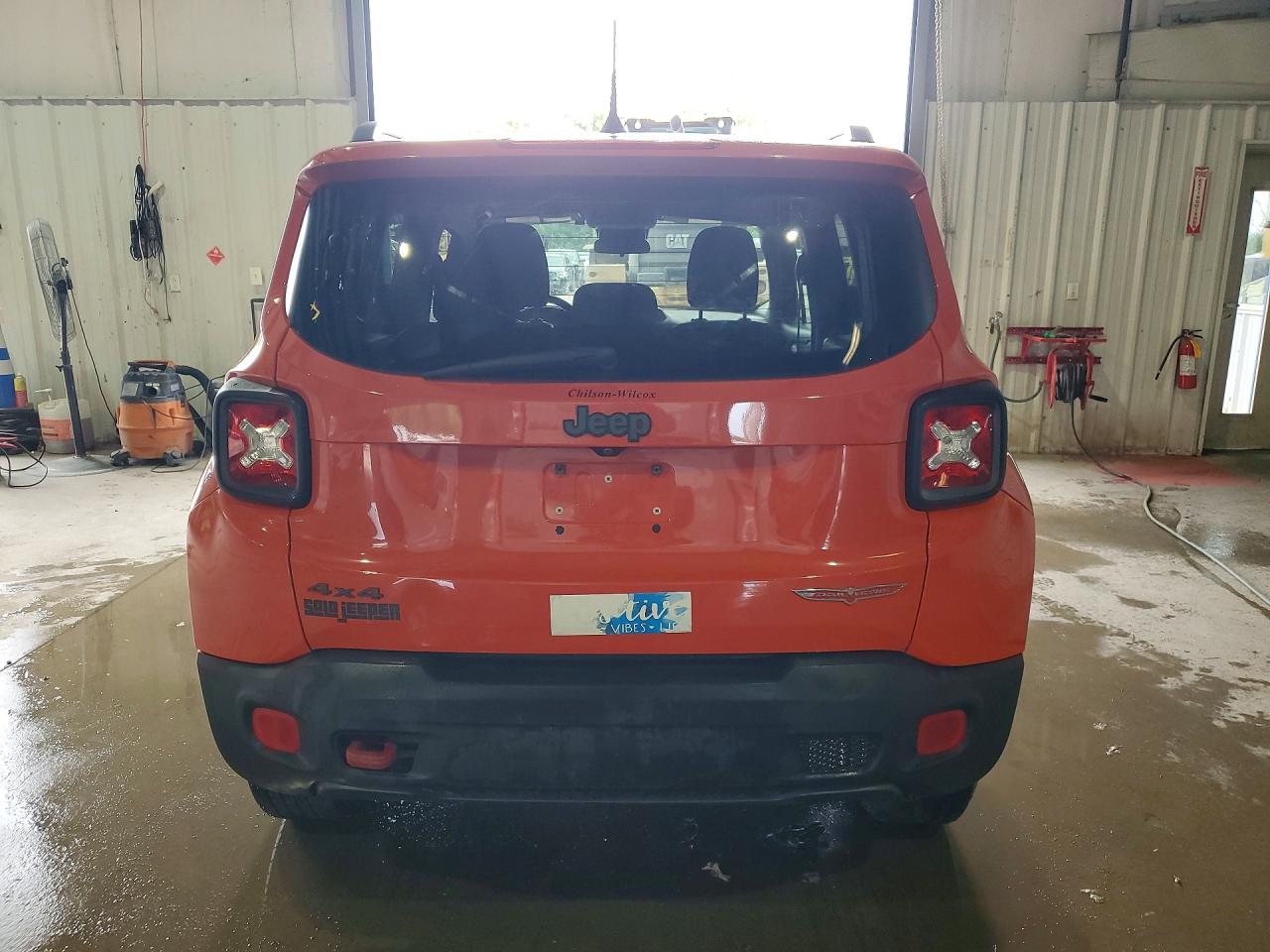 2015 Jeep Renegade Trailhawk Orange vin: ZACCJBCT0FPB64868