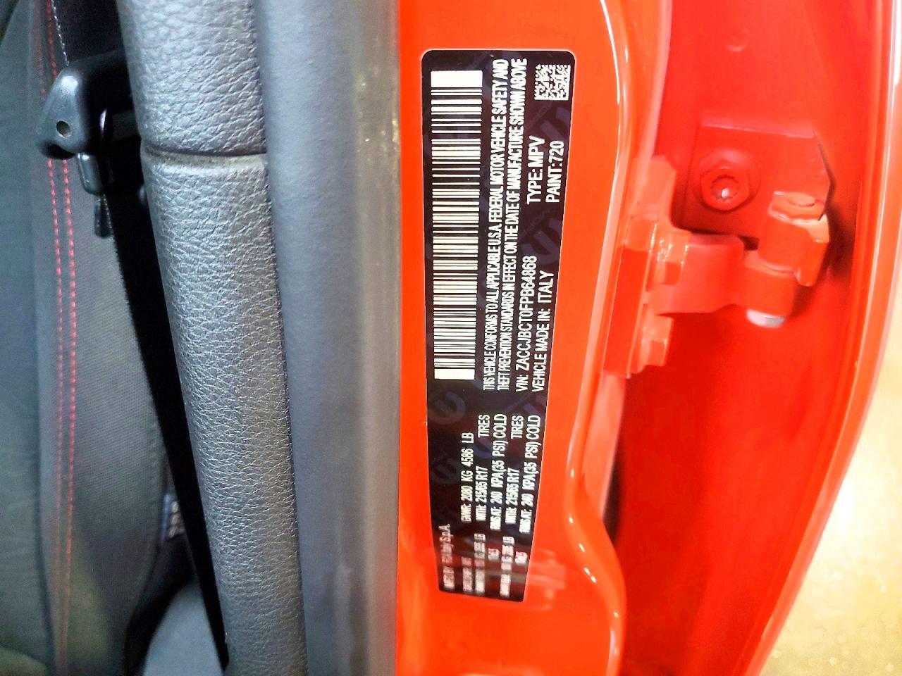 2015 Jeep Renegade Trailhawk Orange vin: ZACCJBCT0FPB64868