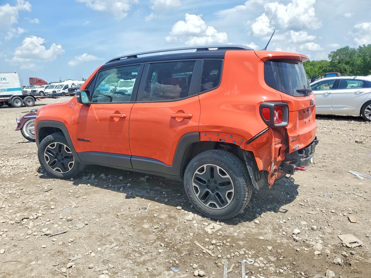 2015 Jeep Renegade Trailhawk Orange vin: ZACCJBCT0FPB67625