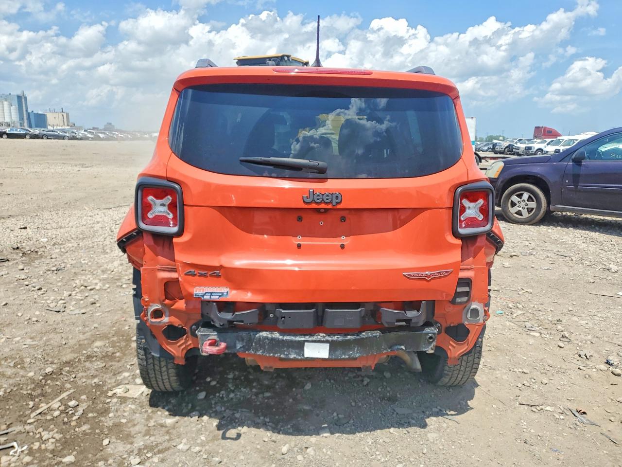 2015 Jeep Renegade Trailhawk Orange vin: ZACCJBCT0FPB67625