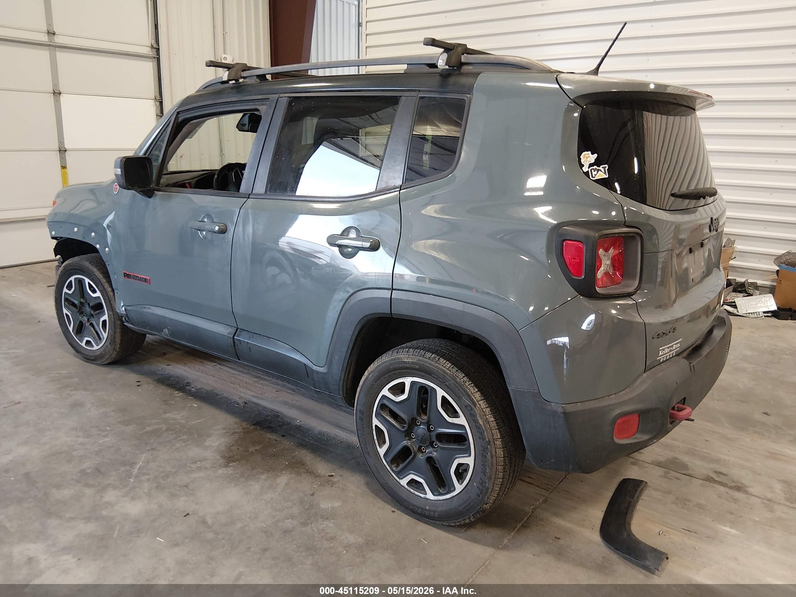 2015 Jeep Renegade Trailhawk Gray vin: ZACCJBCT0FPB69245