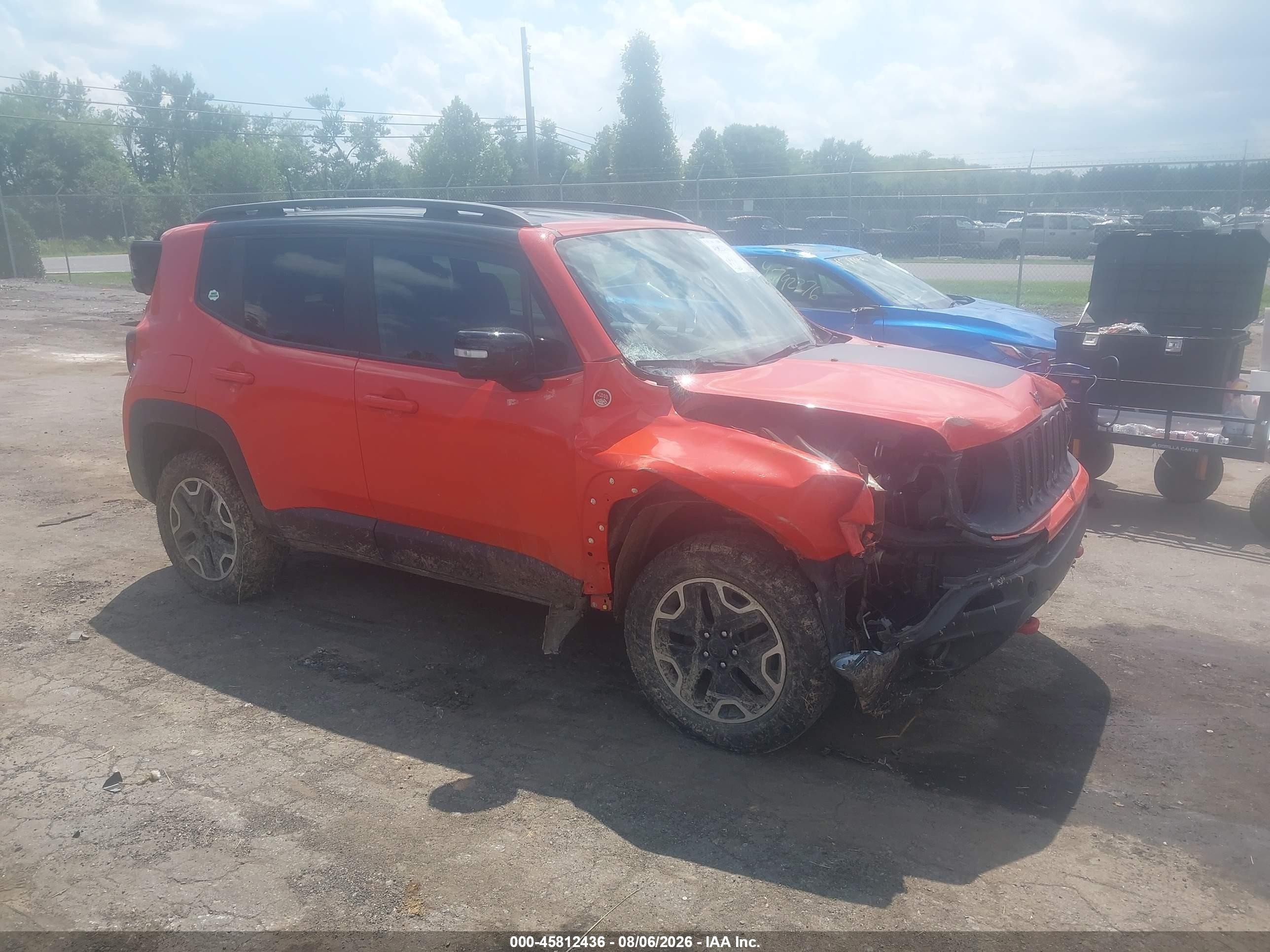 2015 Jeep Renegade Trailhawk Orange vin: ZACCJBCT0FPB74678