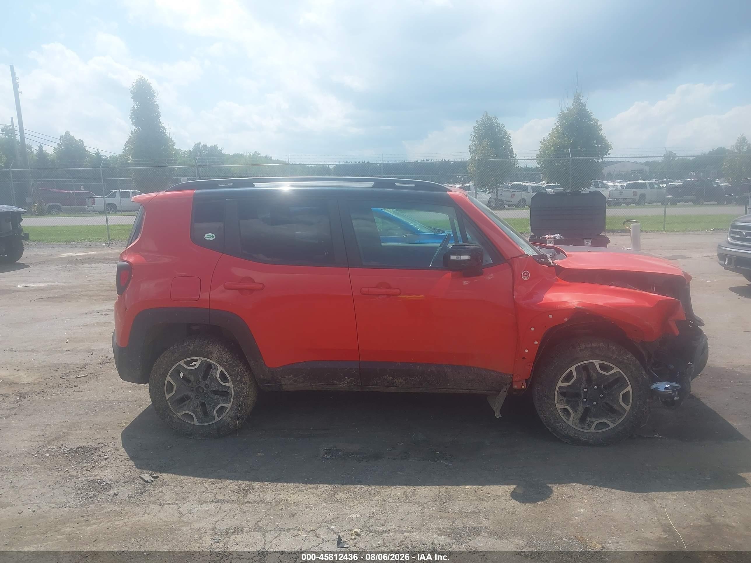 2015 Jeep Renegade Trailhawk Оранжевый vin: ZACCJBCT0FPB74678