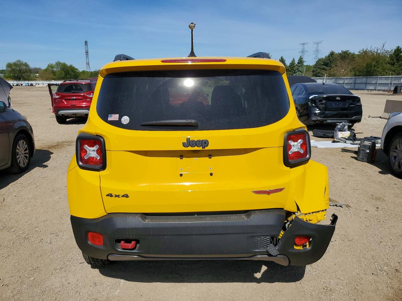 2015 Jeep Renegade Trailhawk Yellow vin: ZACCJBCT0FPB75174