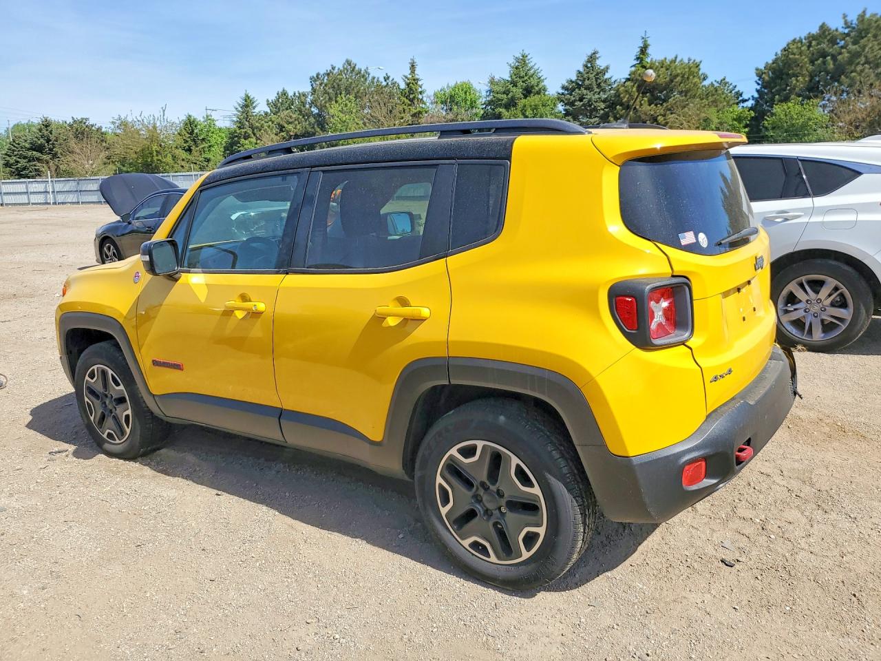 2015 Jeep Renegade Trailhawk Yellow vin: ZACCJBCT0FPB75174