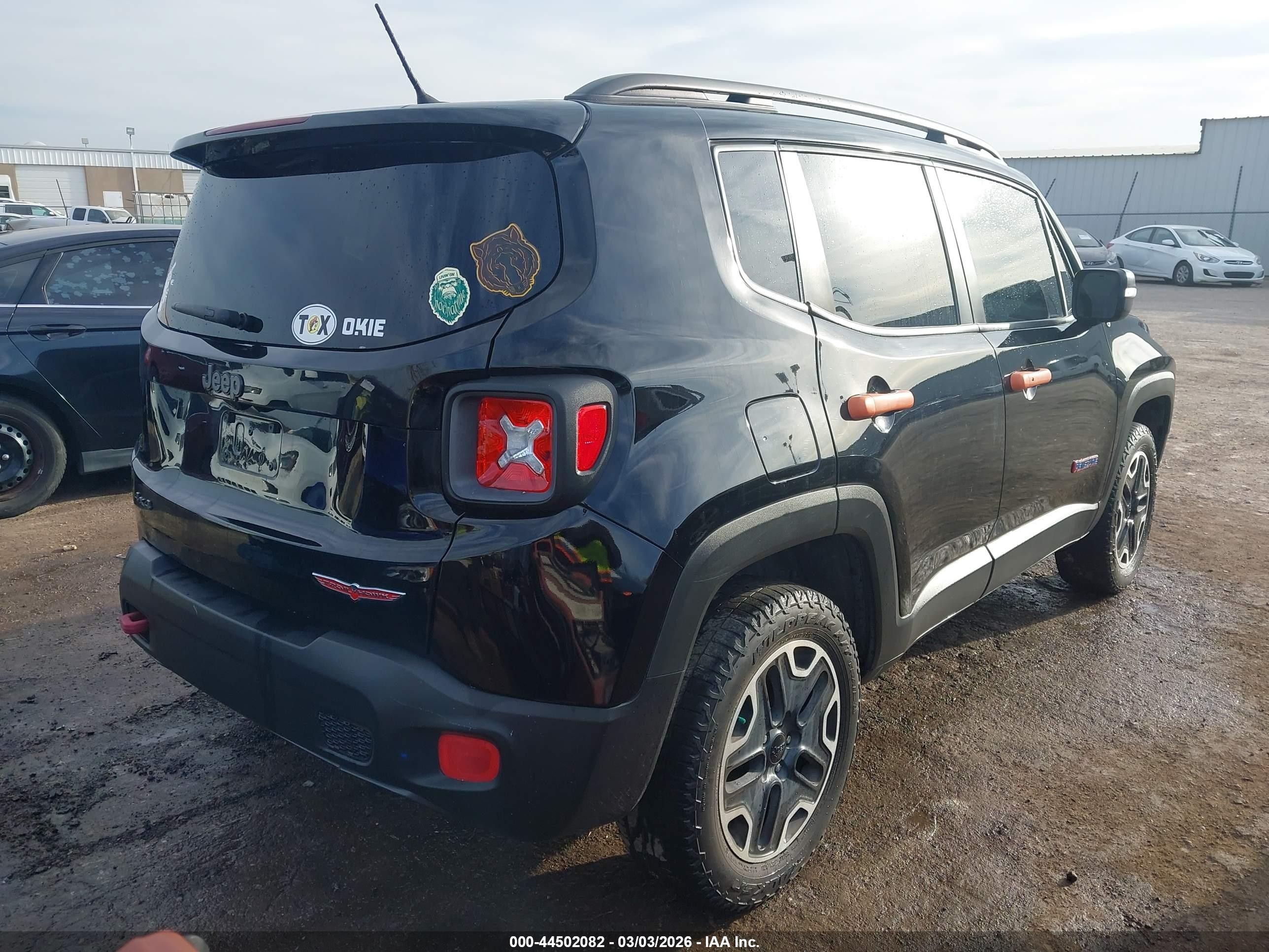 2016 Jeep Renegade Trailhawk Black vin: ZACCJBCT0GPD67335