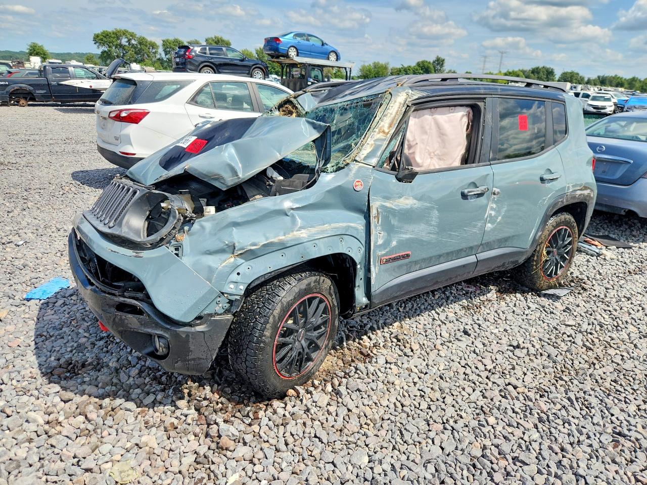 2015 Jeep Renegade Trailhawk Teal vin: ZACCJBCT1FPB91538