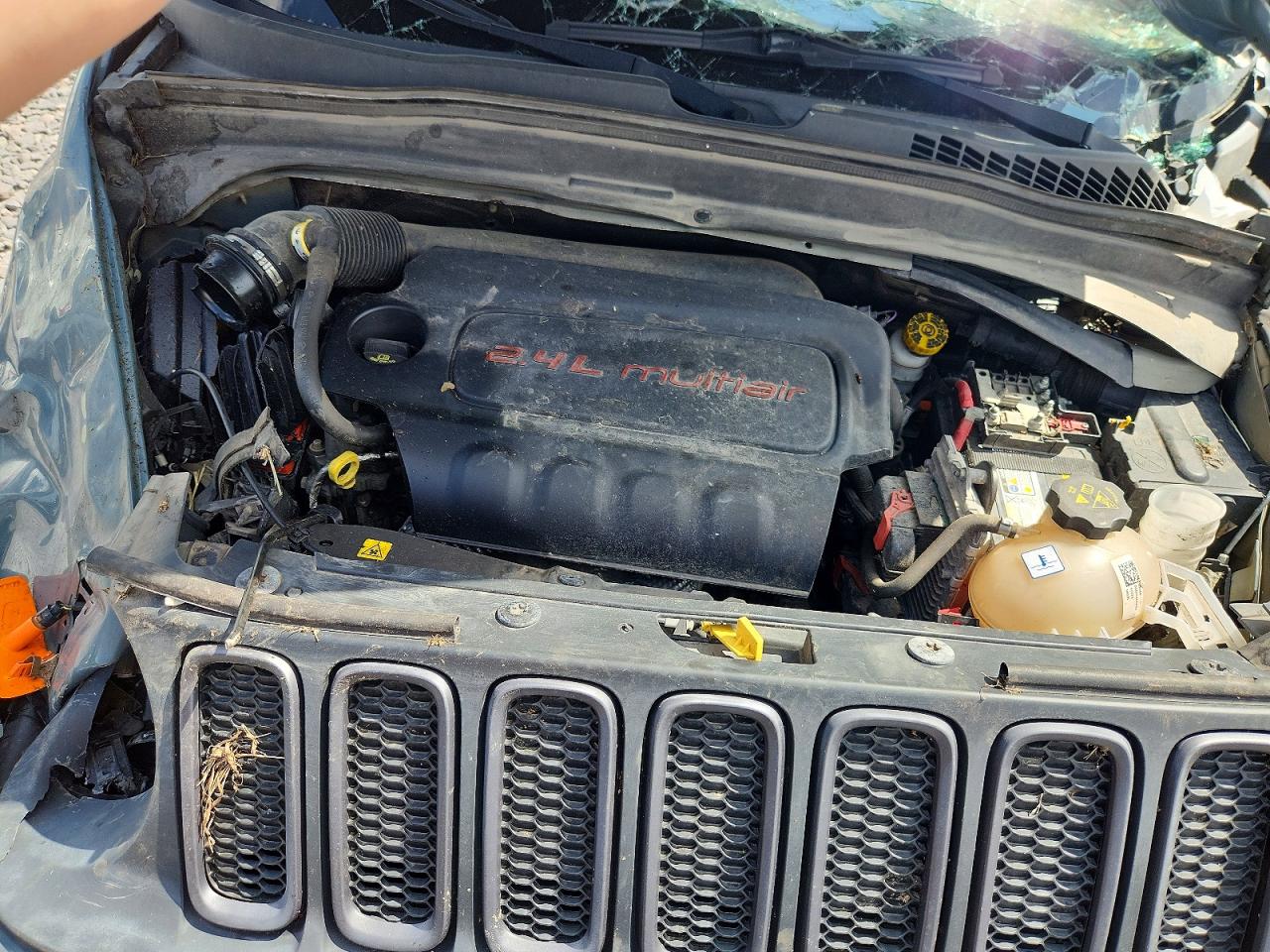 2015 Jeep Renegade Trailhawk Teal vin: ZACCJBCT1FPB91538