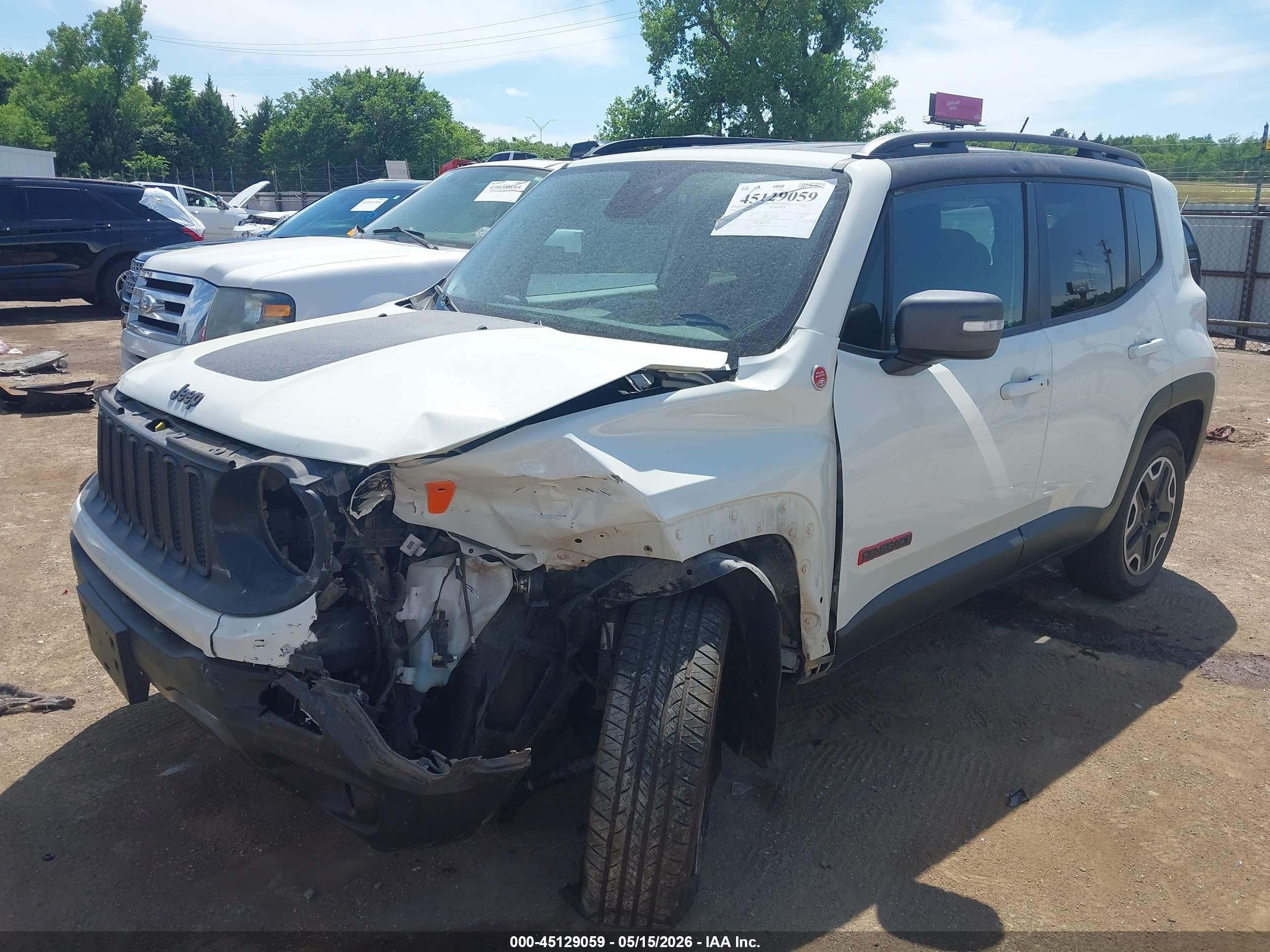 2016 Jeep Renegade Trailhawk White vin: ZACCJBCT1GPD98853