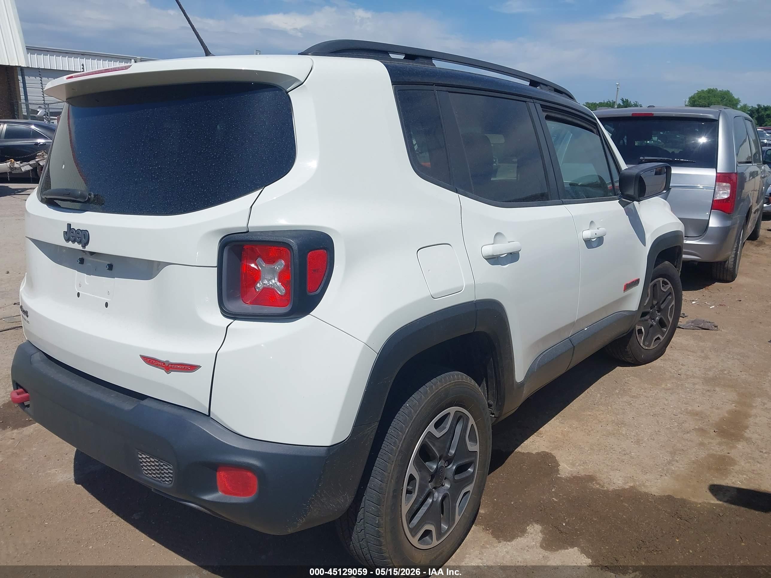 2016 Jeep Renegade Trailhawk White vin: ZACCJBCT1GPD98853