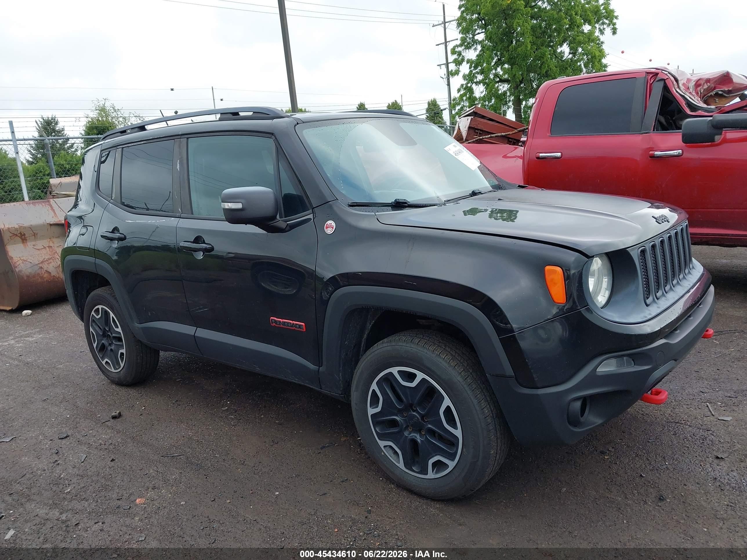 2015 Jeep Renegade Trailhawk Black vin: ZACCJBCT2FPB97641