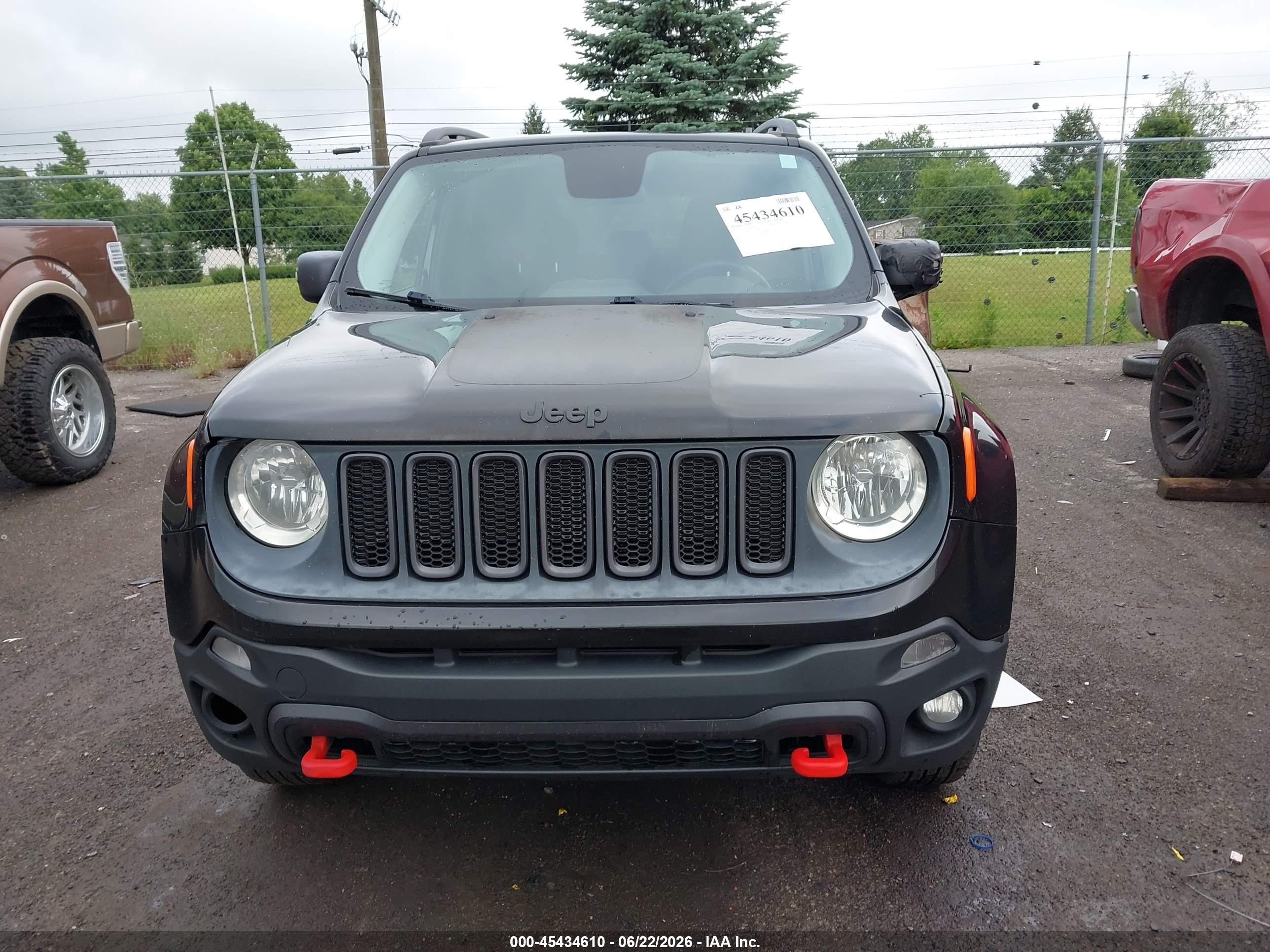 2015 Jeep Renegade Trailhawk Black vin: ZACCJBCT2FPB97641