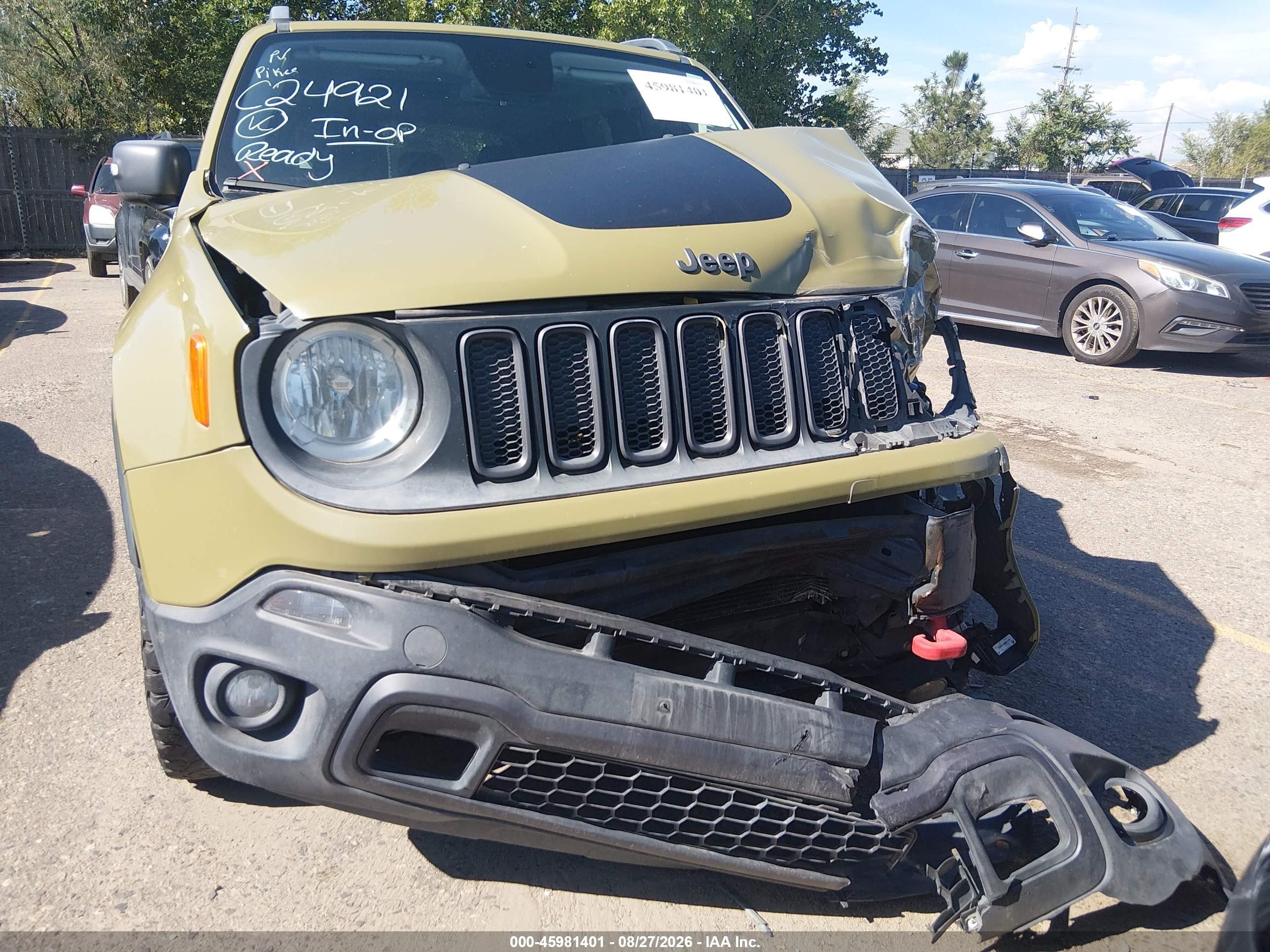 2015 Jeep Renegade Trailhawk Green vin: ZACCJBCT2FPC24921