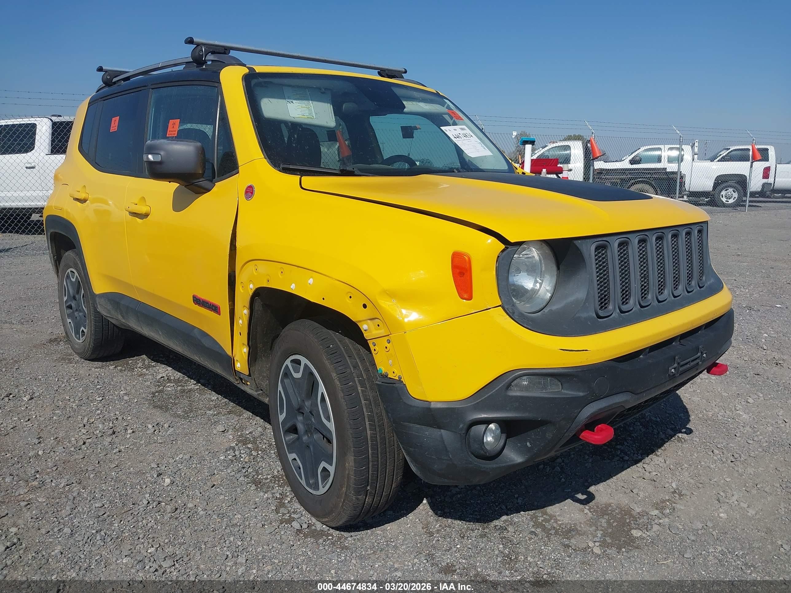 2015 Jeep Renegade Trailhawk Yellow vin: ZACCJBCT3FPC23552