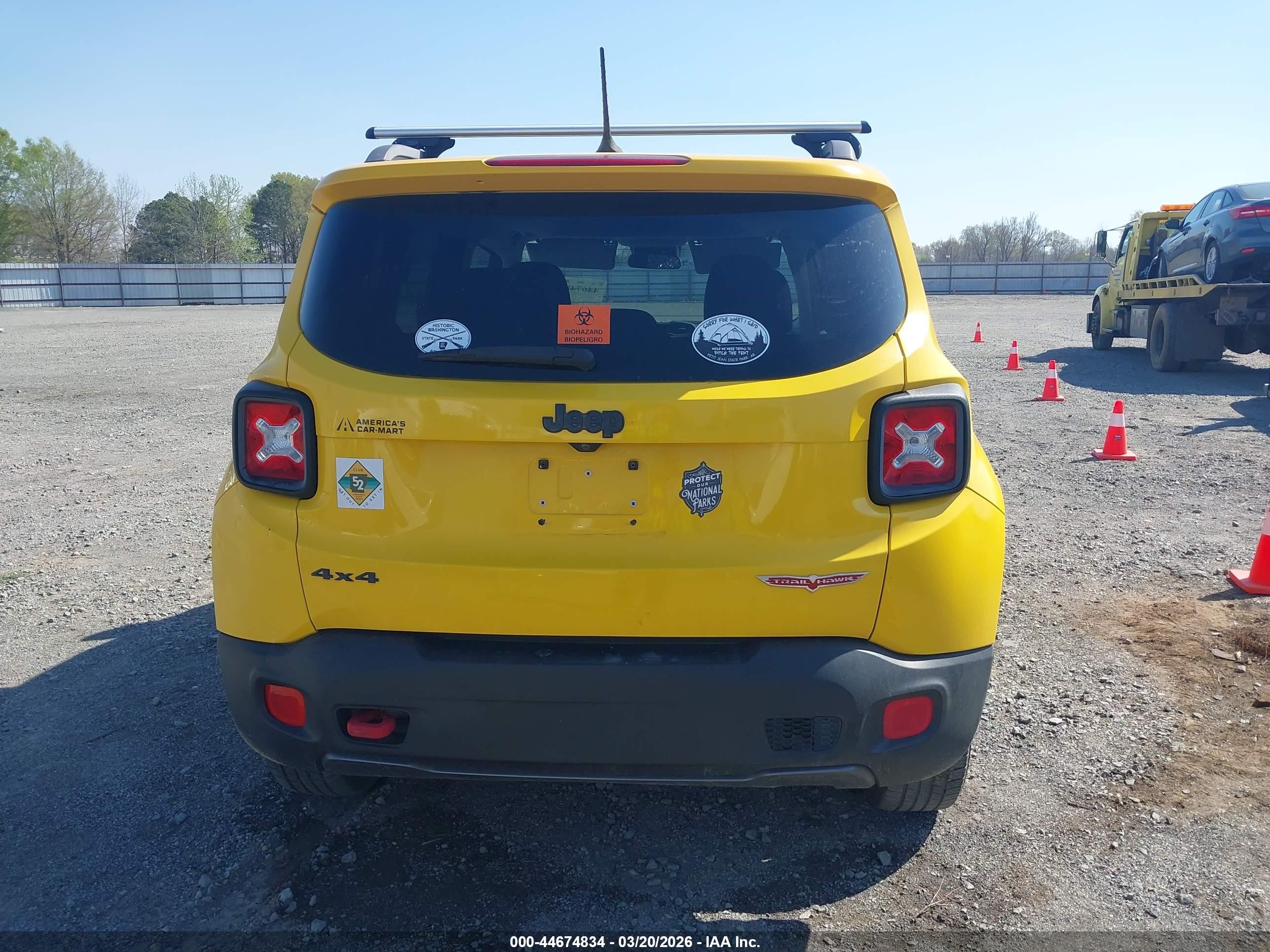 2015 Jeep Renegade Trailhawk Yellow vin: ZACCJBCT3FPC23552