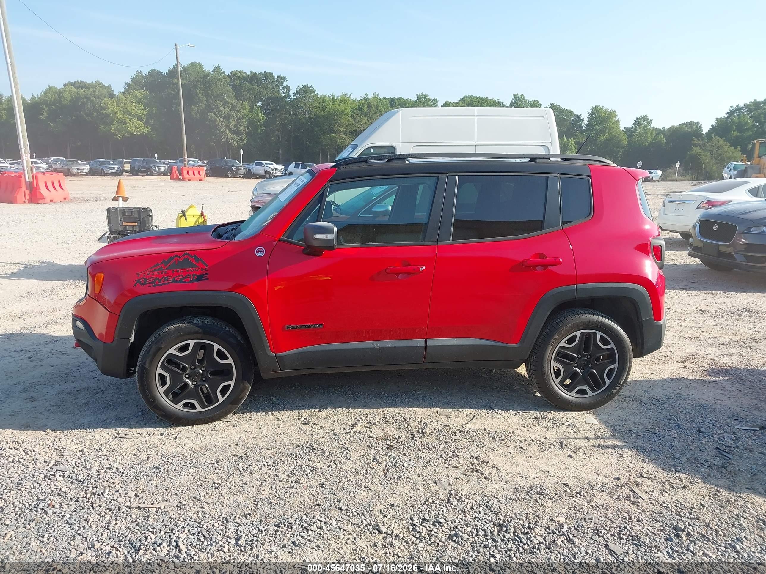 2016 Jeep Renegade Trailhawk Red vin: ZACCJBCT3GPD66440