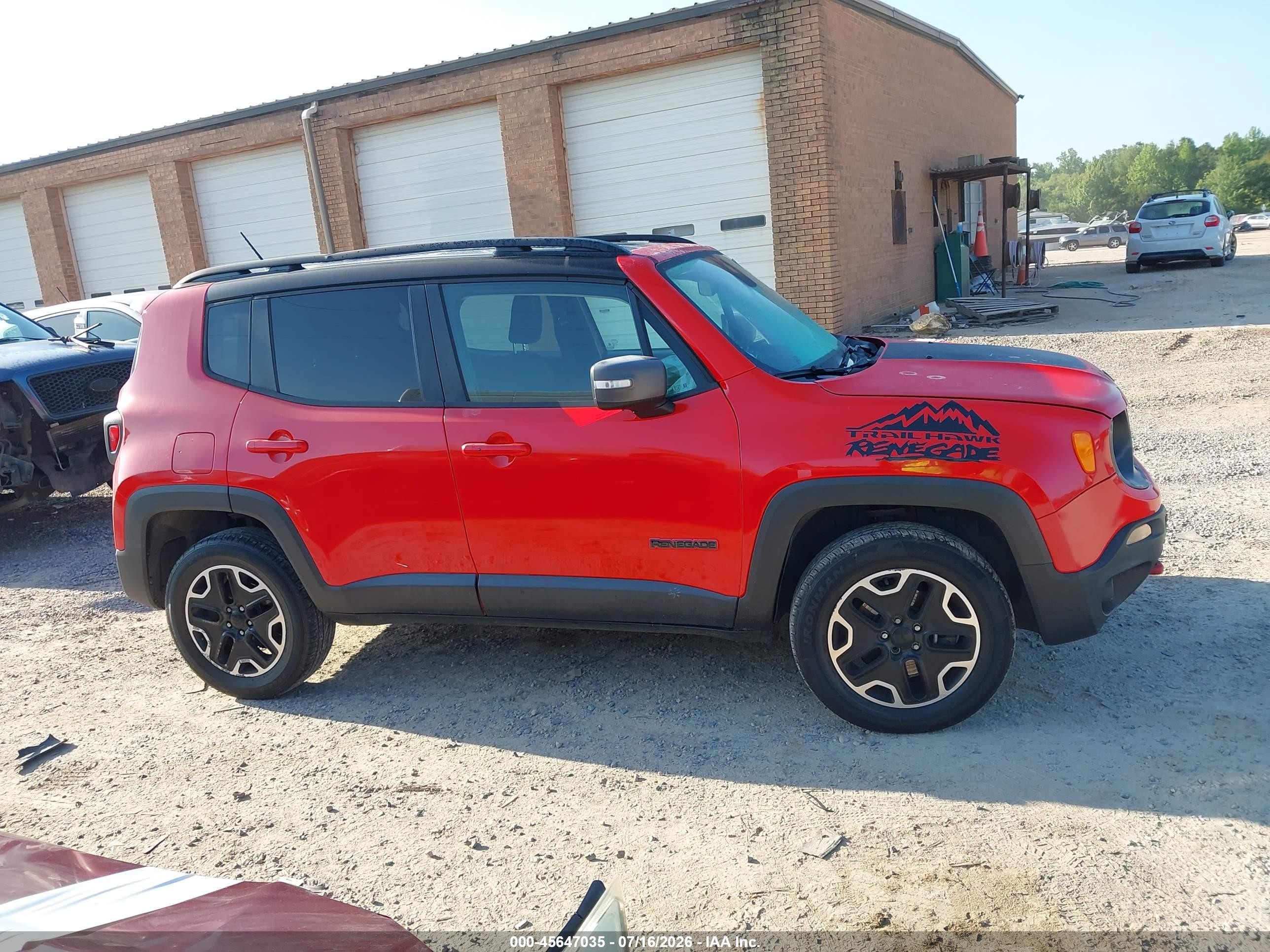 2016 Jeep Renegade Trailhawk Red vin: ZACCJBCT3GPD66440