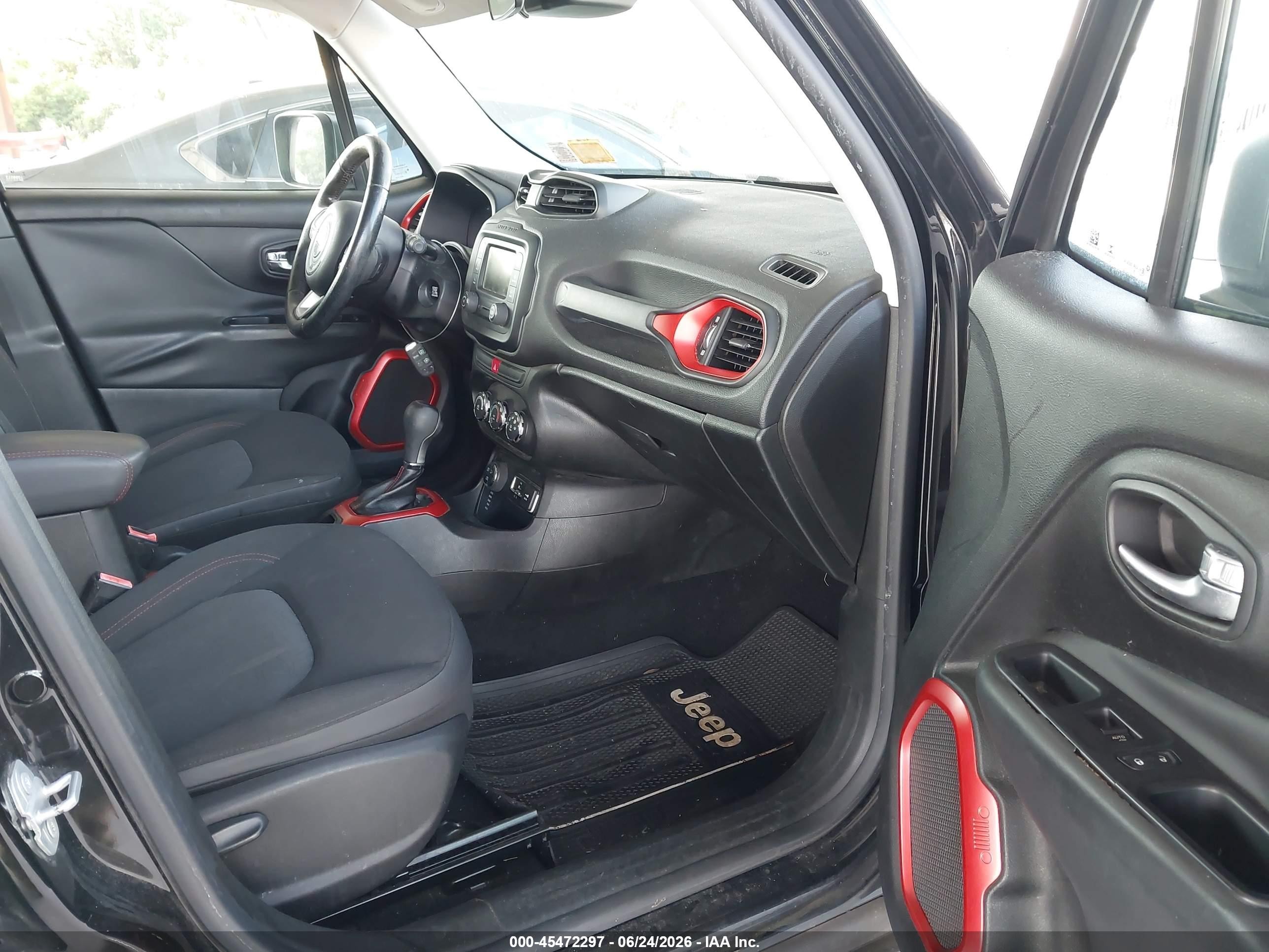 2015 Jeep Renegade Trailhawk Black vin: ZACCJBCT4FPB31012
