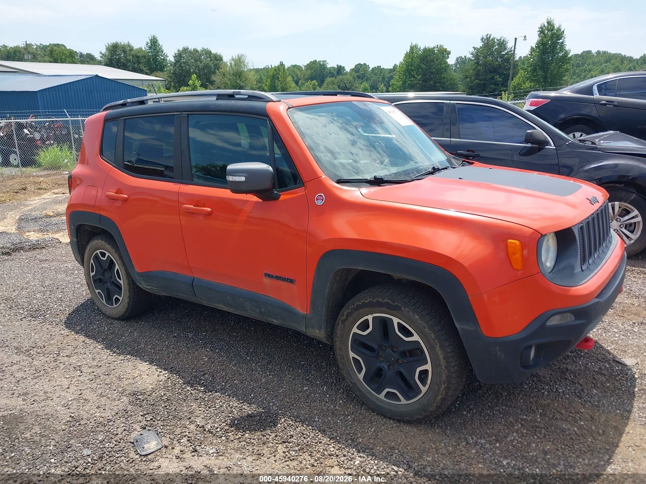 2015 Jeep Renegade Trailhawk Orange vin: ZACCJBCT4FPC25388