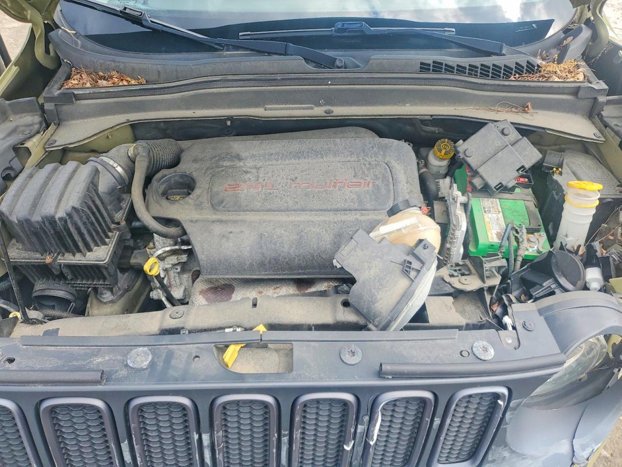 2015 Jeep Renegade Trailhawk Green vin: ZACCJBCT5FPB93017