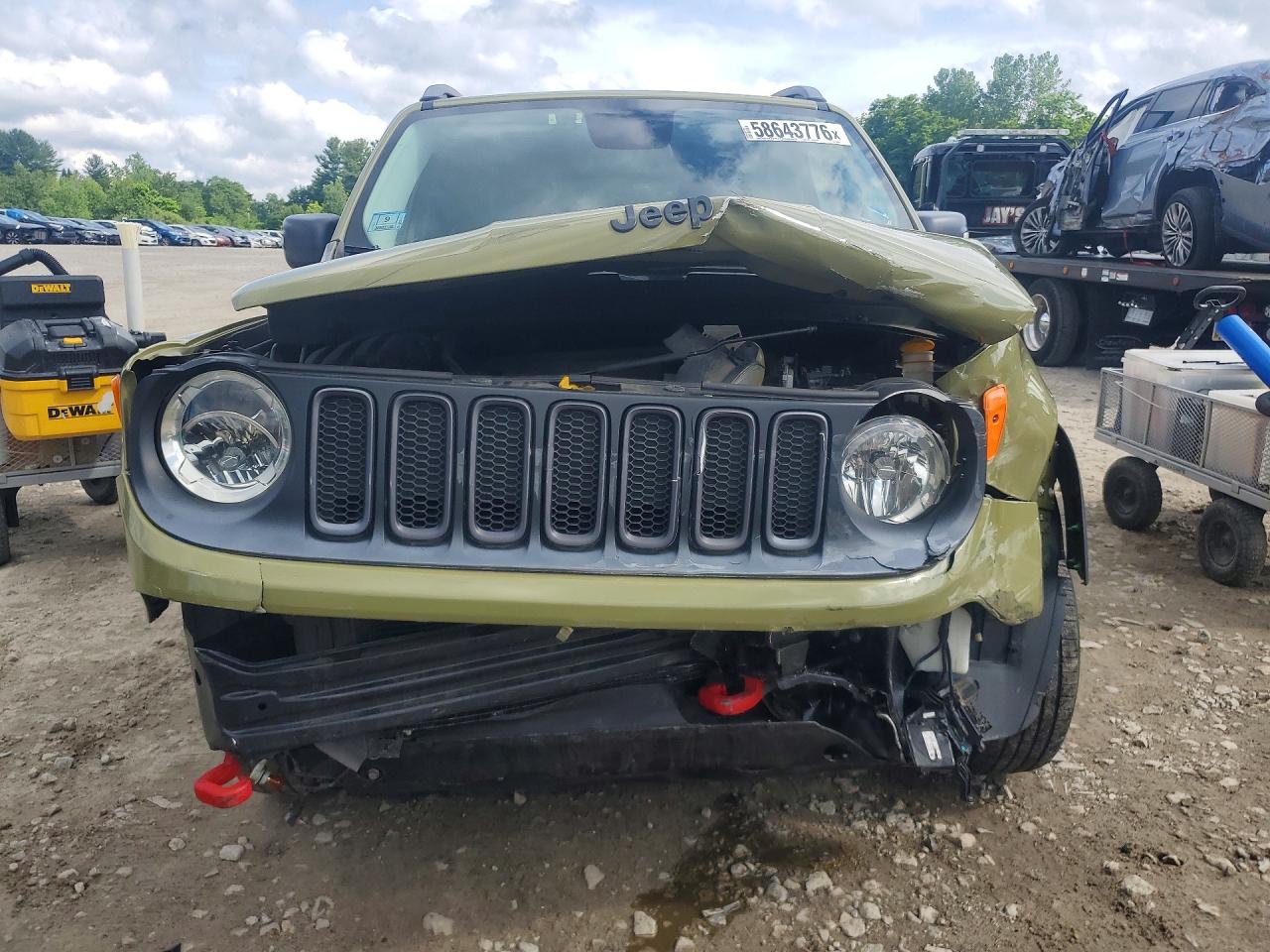 2015 Jeep Renegade Trailhawk Green vin: ZACCJBCT5FPB93017