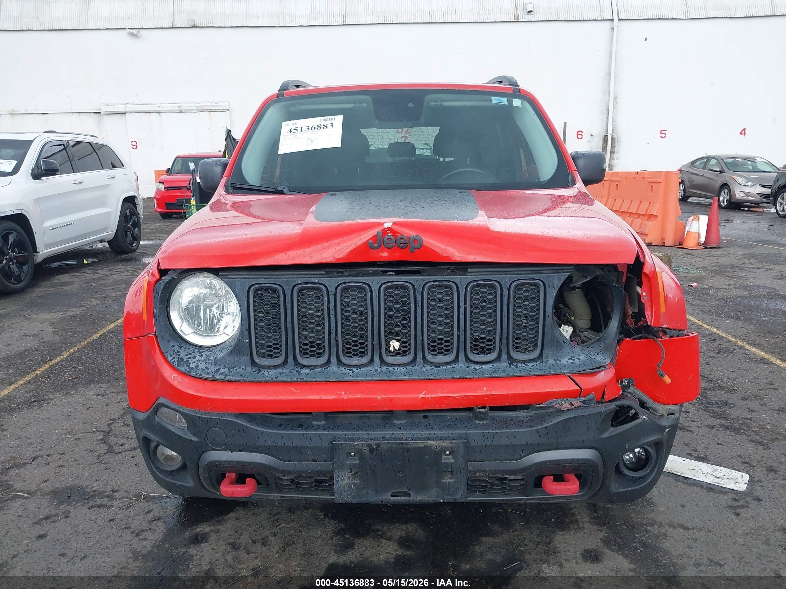 2015 Jeep Renegade Trailhawk Red vin: ZACCJBCT5FPB96029