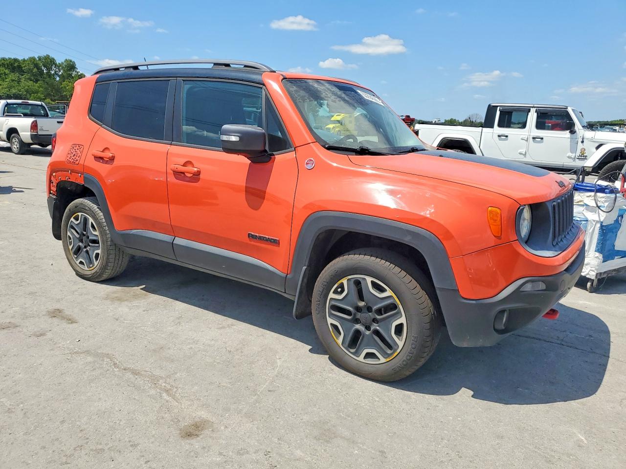 2015 Jeep Renegade Trailhawk Orange vin: ZACCJBCT5FPC01228