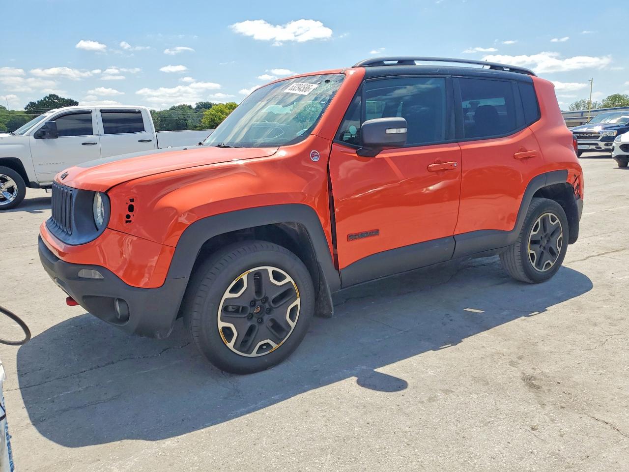 2015 Jeep Renegade Trailhawk Orange vin: ZACCJBCT5FPC01228