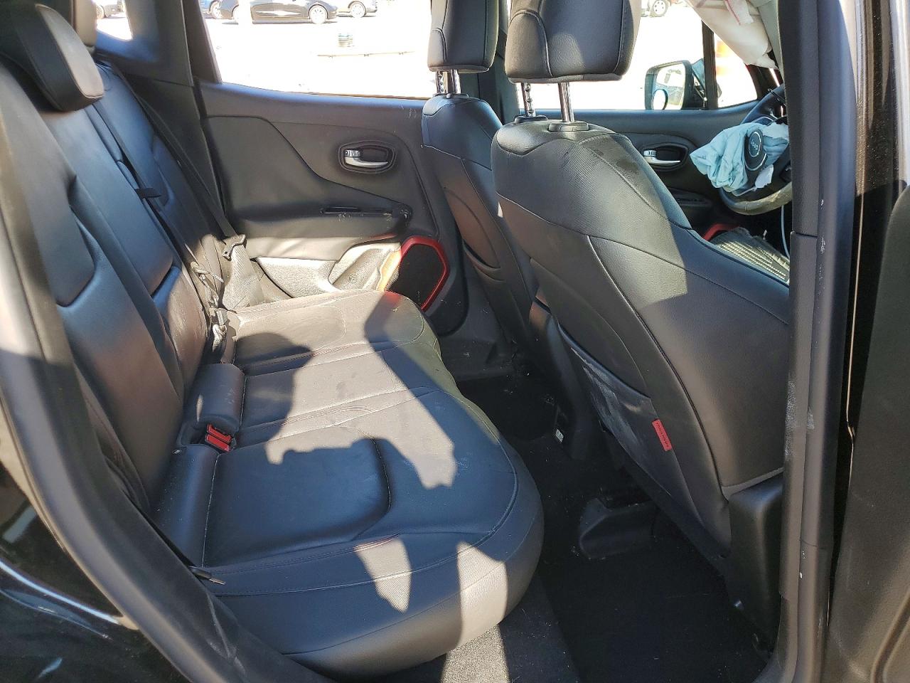 2015 Jeep Renegade Trailhawk Black vin: ZACCJBCT5FPC37274