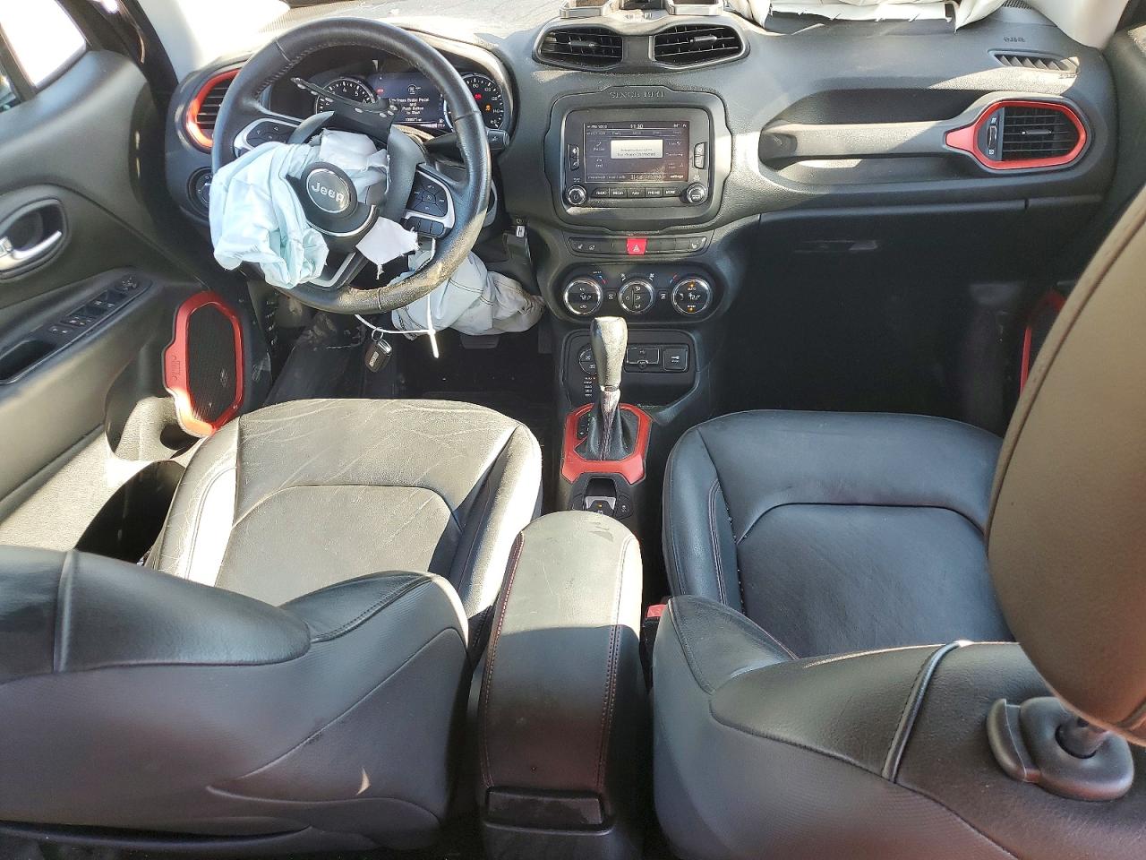 2015 Jeep Renegade Trailhawk Black vin: ZACCJBCT5FPC37274