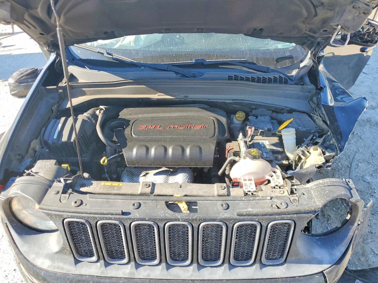 2015 Jeep Renegade Trailhawk Black vin: ZACCJBCT5FPC37274