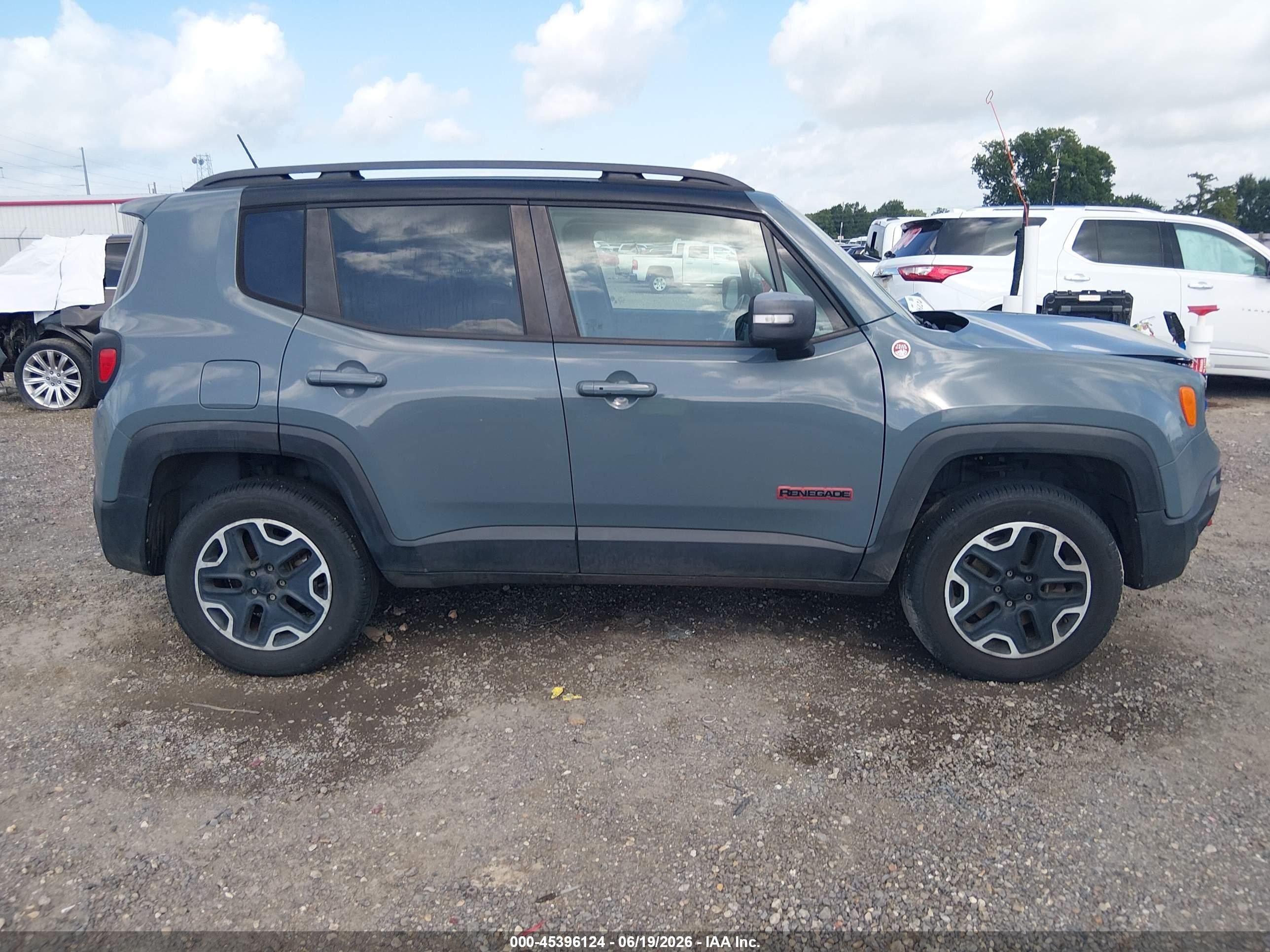 2015 Jeep Renegade Trailhawk Light Blue vin: ZACCJBCT7FPB31845