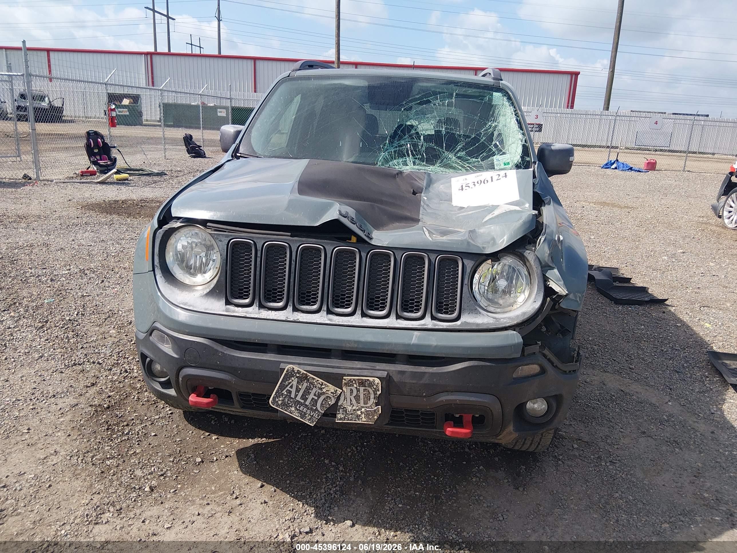 2015 Jeep Renegade Trailhawk Light Blue vin: ZACCJBCT7FPB31845