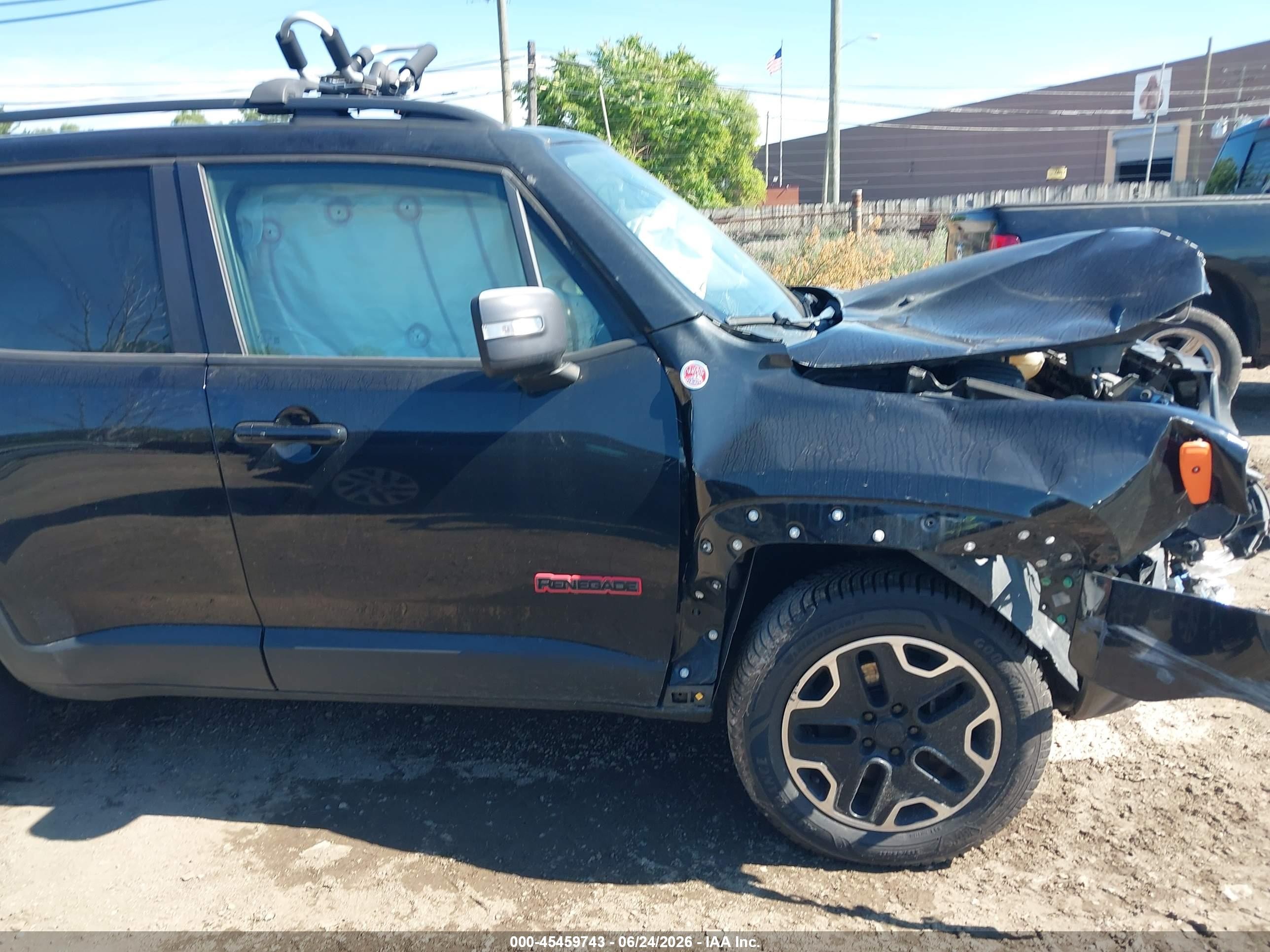 2016 Jeep Renegade Trailhawk Black vin: ZACCJBCT7GPD23073