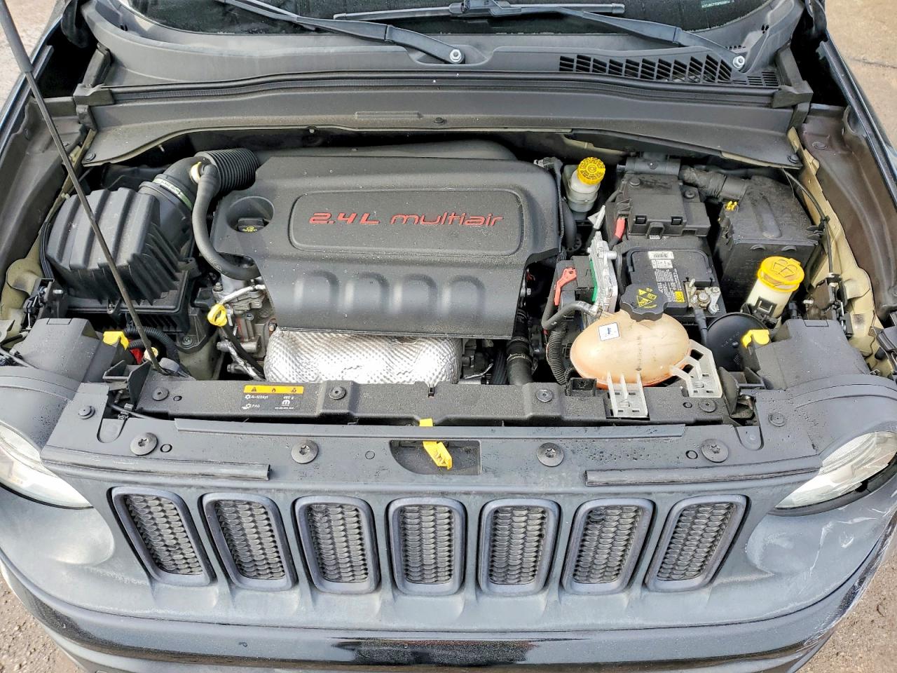 2016 Jeep Renegade Trailhawk Черный vin: ZACCJBCT7GPD28614