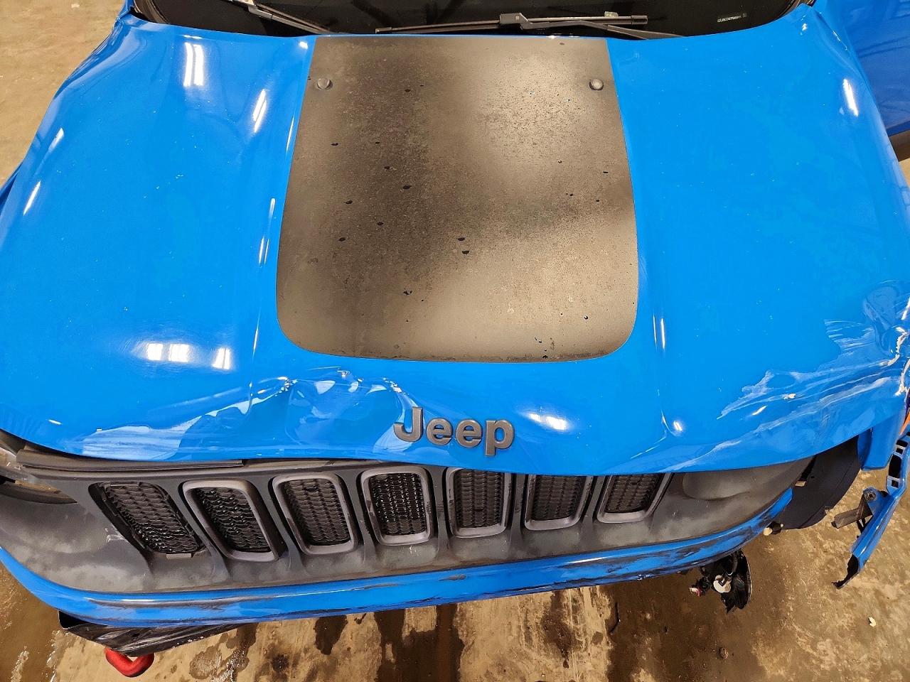 2015 Jeep Renegade Trailhawk Blue vin: ZACCJBCT8FPB88815