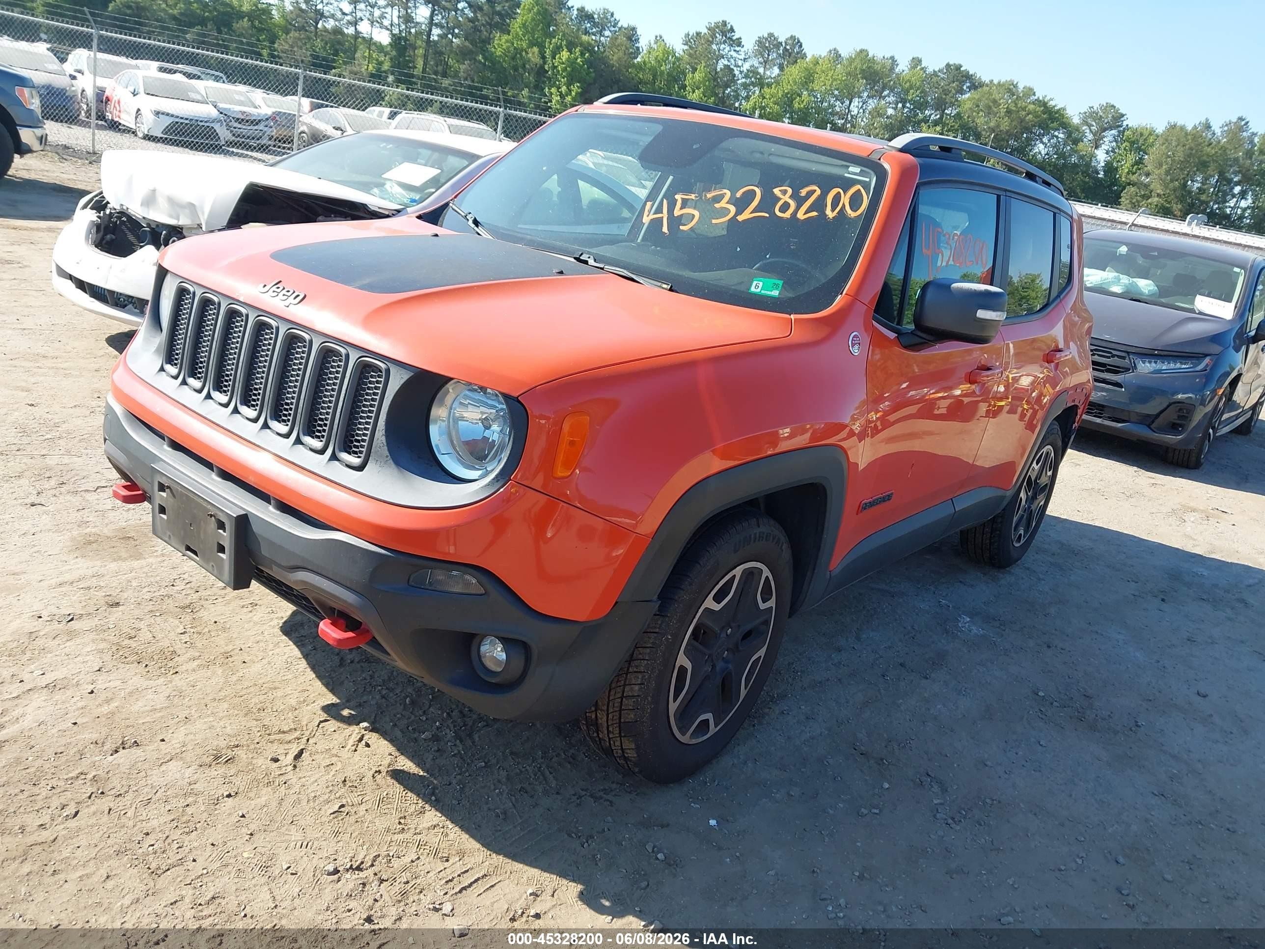 2015 Jeep Renegade Trailhawk Оранжевый vin: ZACCJBCT8FPC44784
