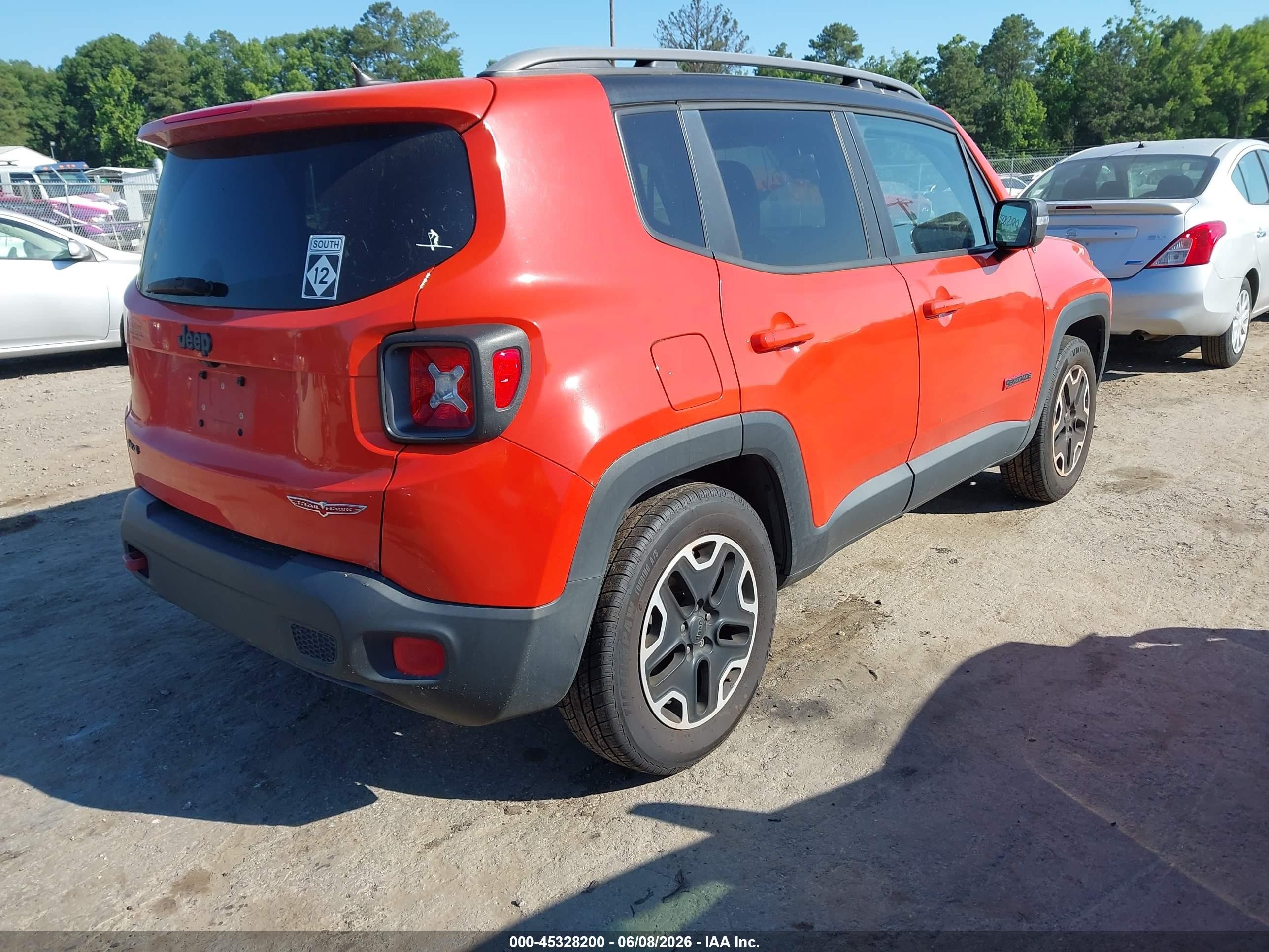 2015 Jeep Renegade Trailhawk Оранжевый vin: ZACCJBCT8FPC44784