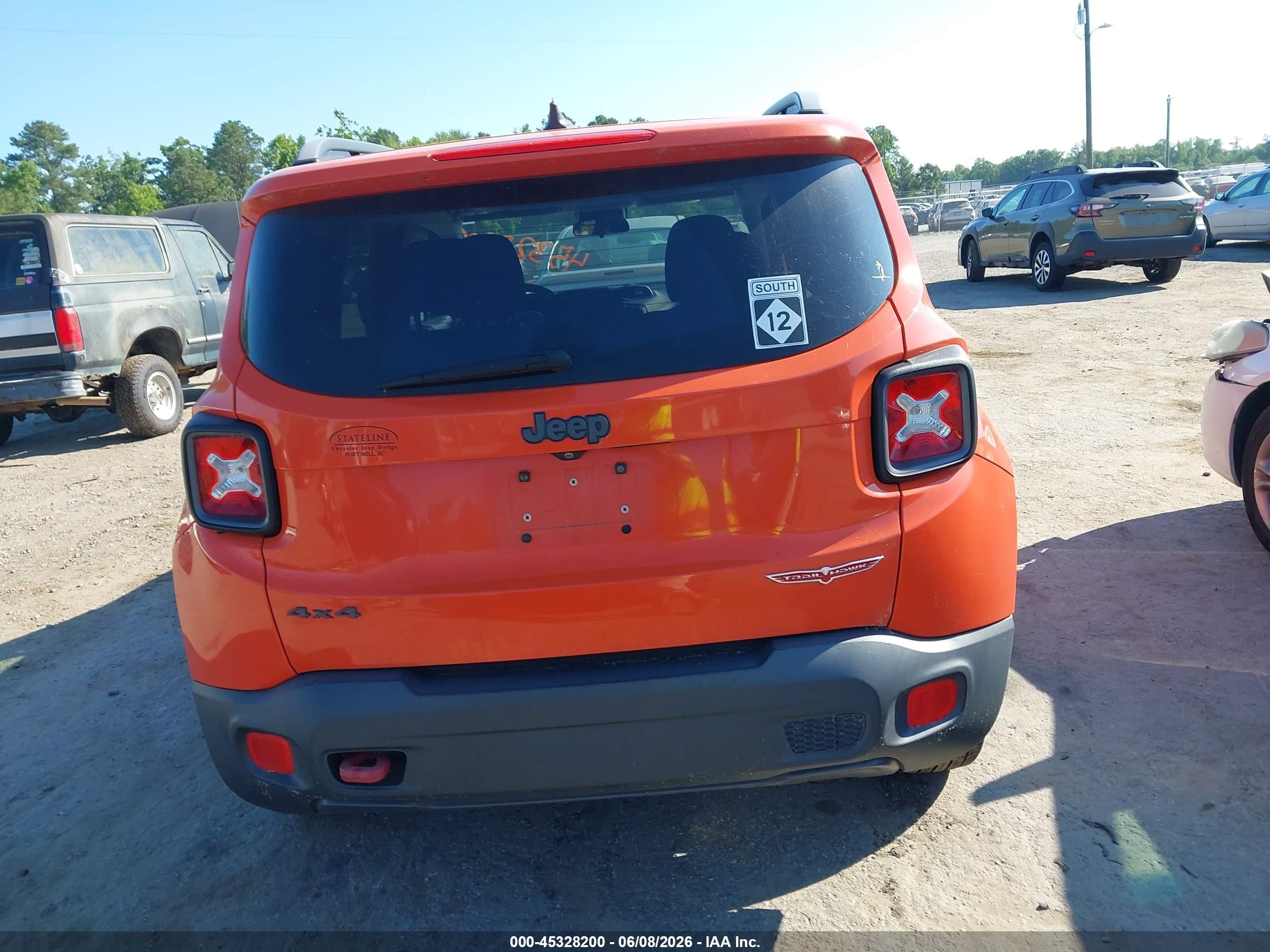 2015 Jeep Renegade Trailhawk Оранжевый vin: ZACCJBCT8FPC44784