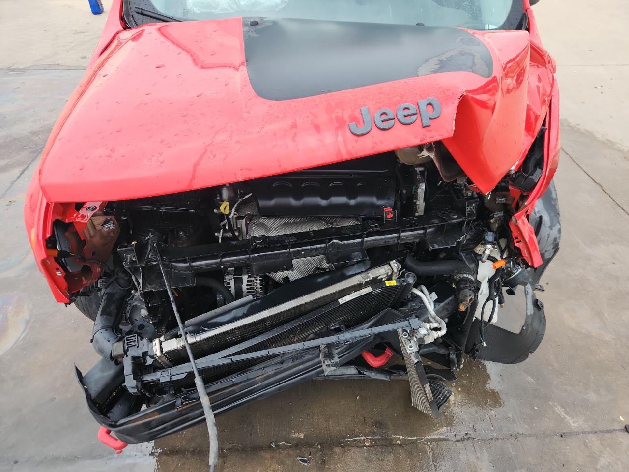 2016 Jeep Renegade Trailhawk Red vin: ZACCJBCT8GPC59531