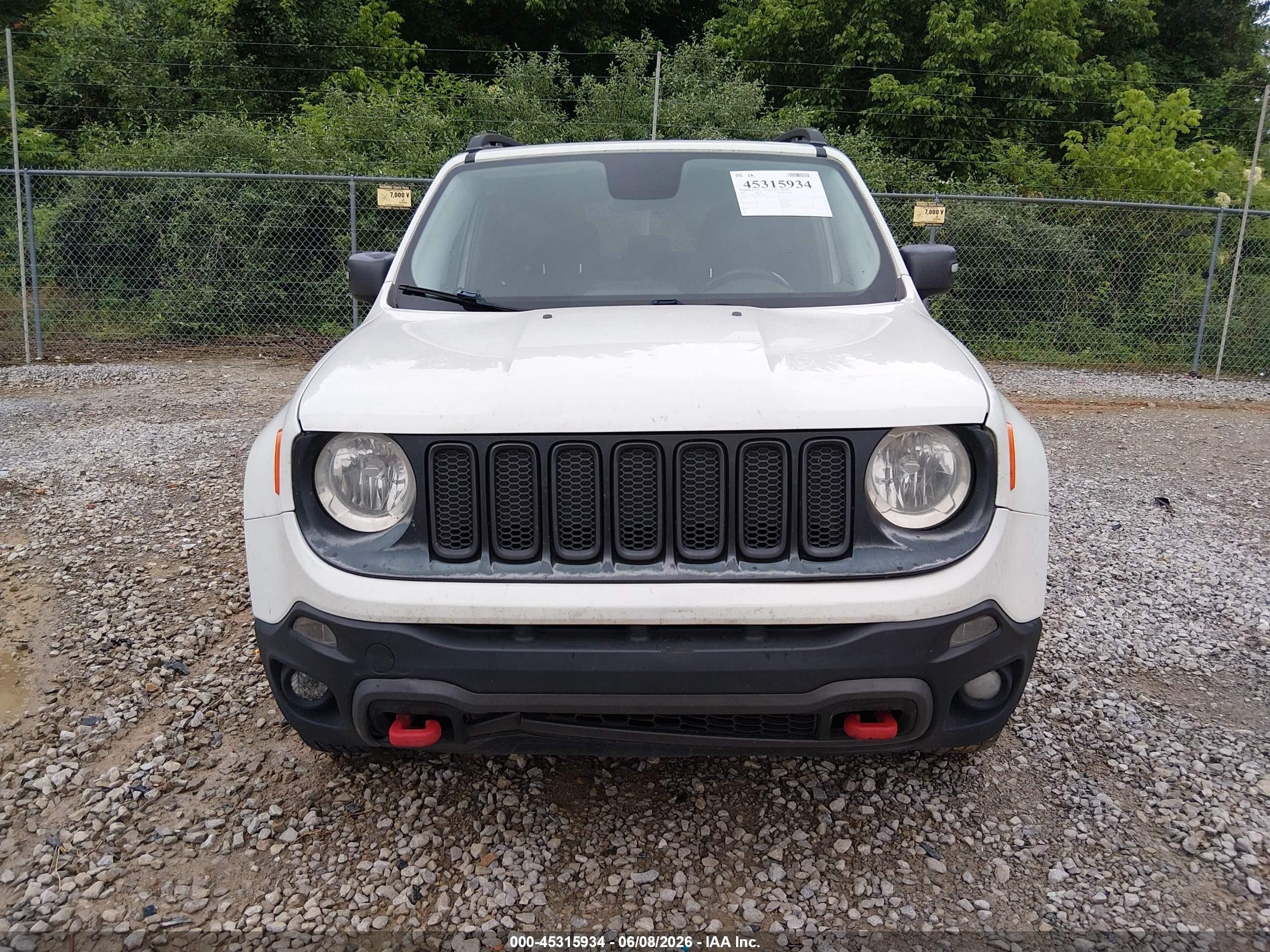 2016 Jeep Renegade Trailhawk Белый vin: ZACCJBCT8GPD74937