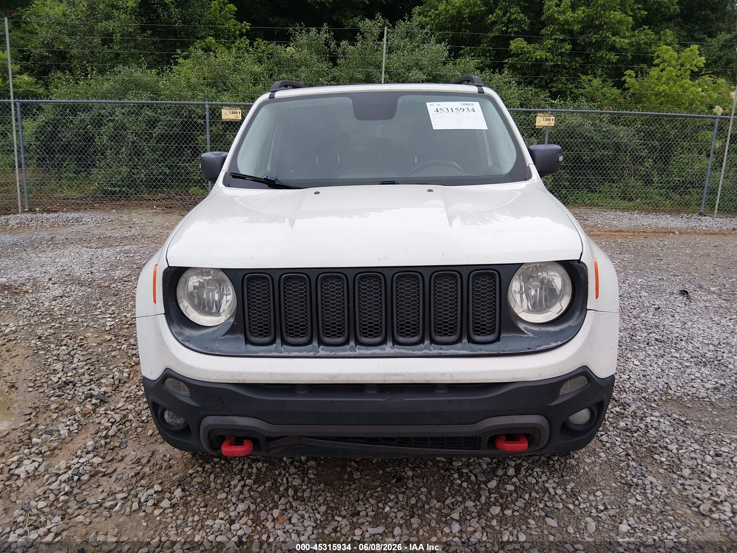 2016 Jeep Renegade Trailhawk Белый vin: ZACCJBCT8GPD74937
