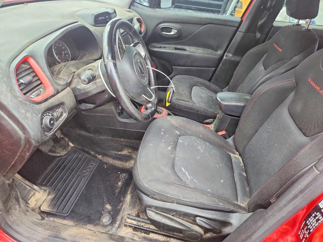 2015 Jeep Renegade Trailhawk Красный vin: ZACCJBCT9FPC19201
