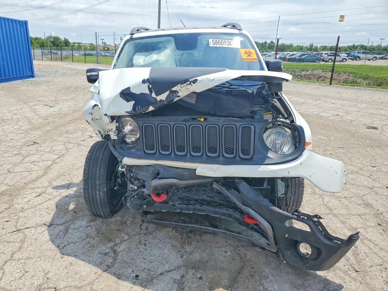 2015 Jeep Renegade Trailhawk Белый vin: ZACCJBCTXFPB27563
