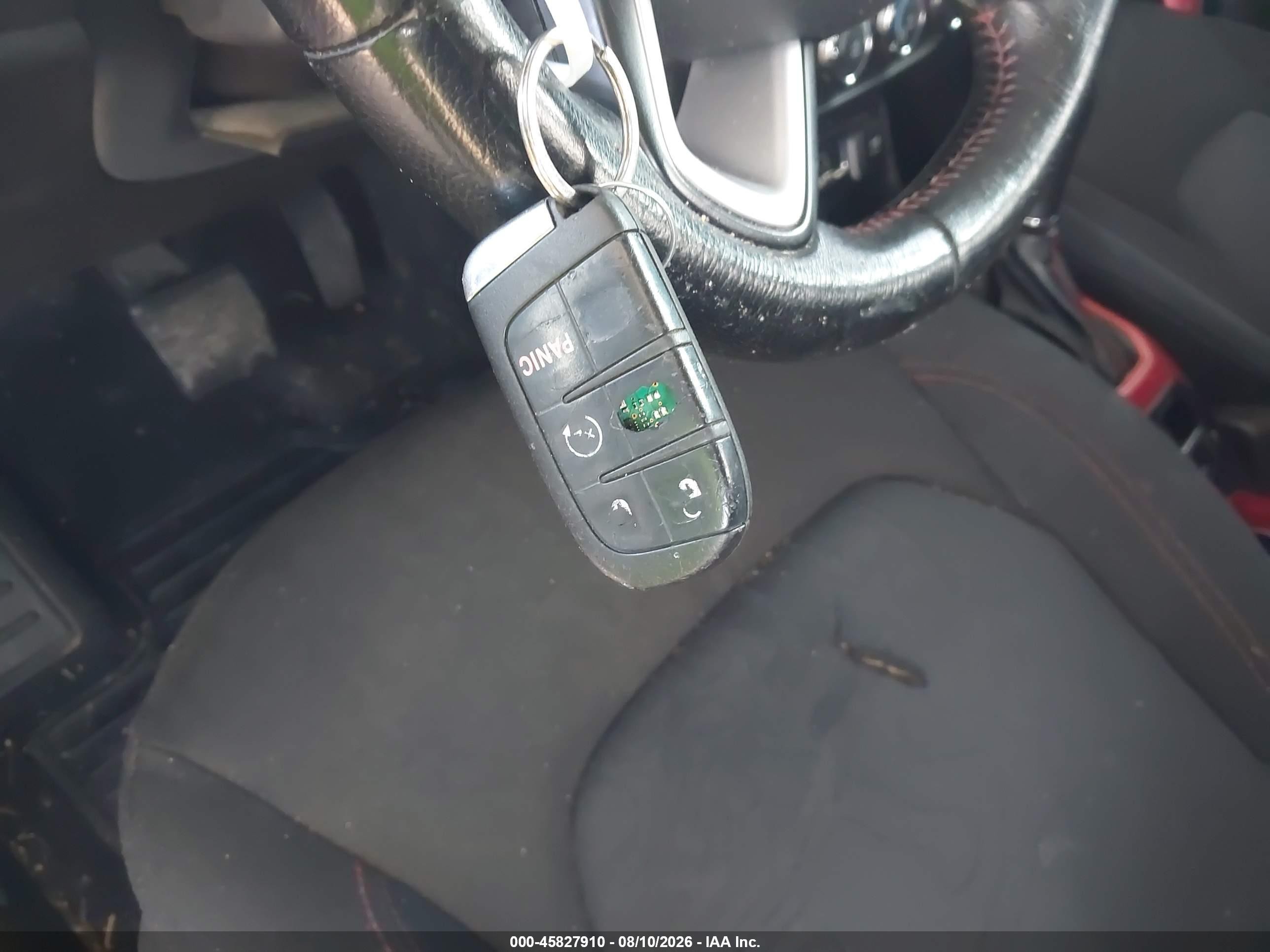 2015 Jeep Renegade Trailhawk Silver vin: ZACCJBCTXFPB31547